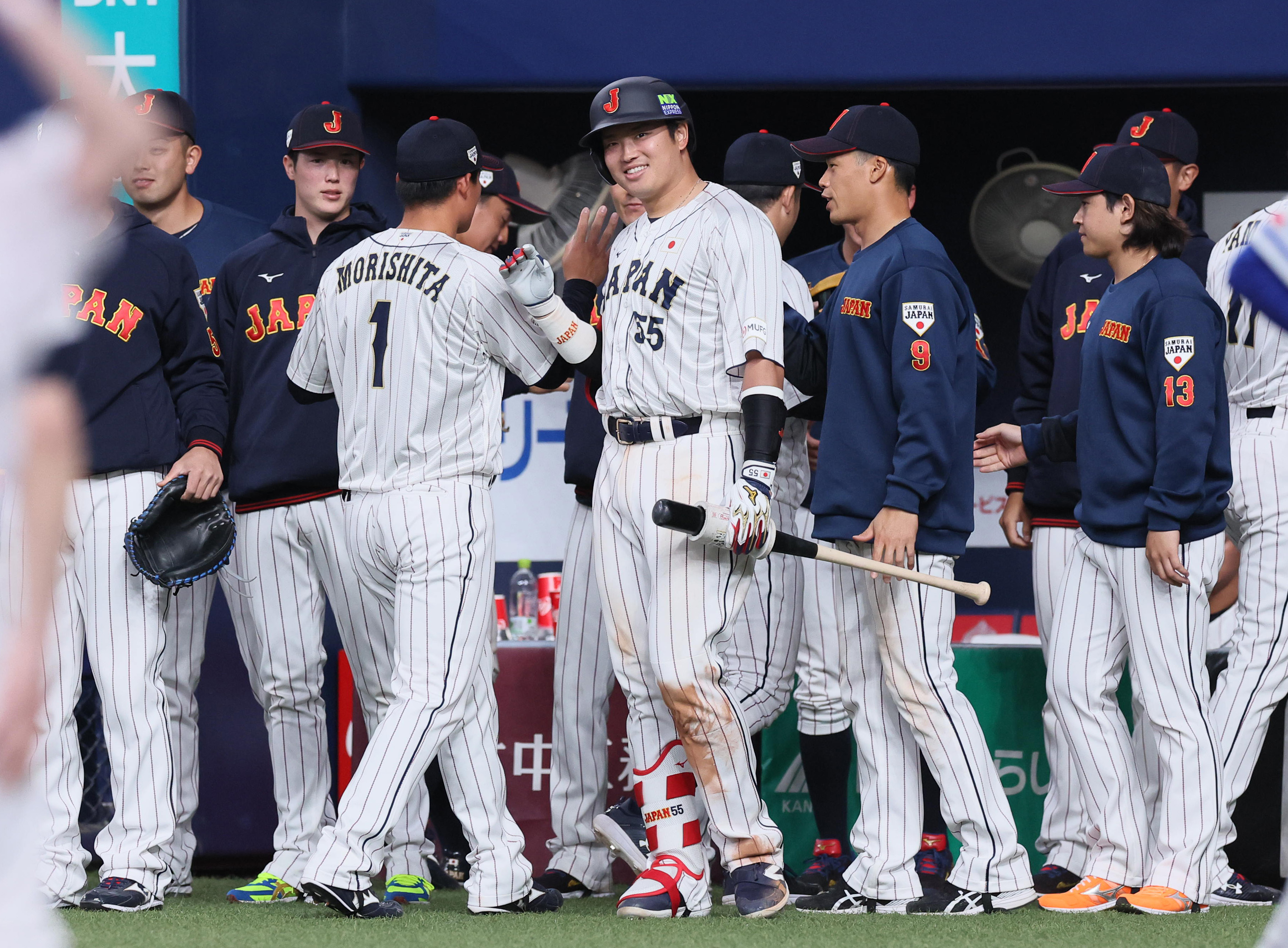 侍ジャパン・村上宗隆、侍4番オレ打！一回いきなり先制打 不振で5番