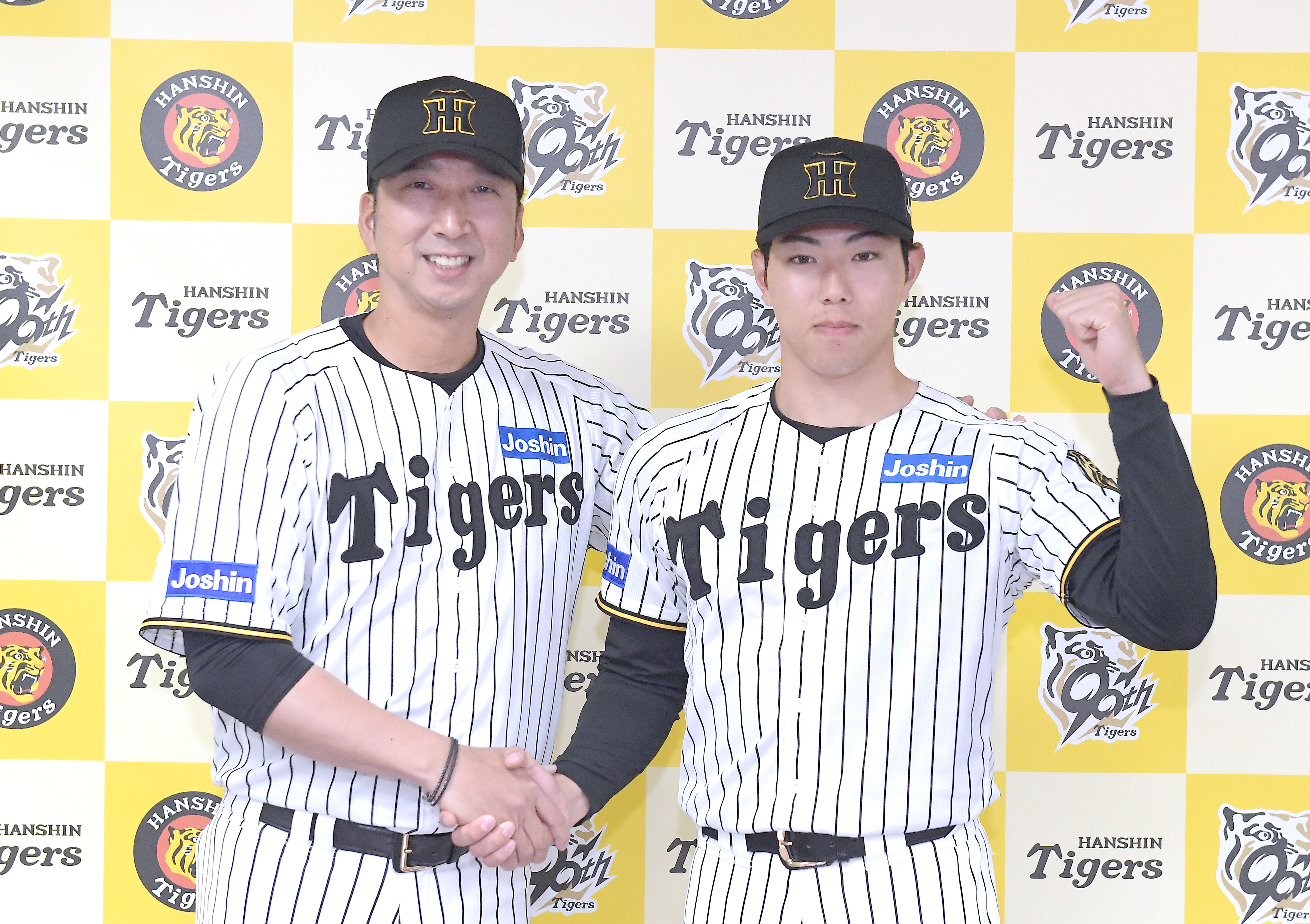 阪神タイガース 工藤泰成 24 直筆サインボール 支配下登録！ 阪神タイガース 新背番号 工藤泰成選手♯24 直筆サインボール