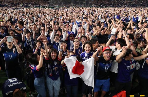 サッカー日本代表 東京ドーム１万人熱狂 1 2ページ 産経ニュース