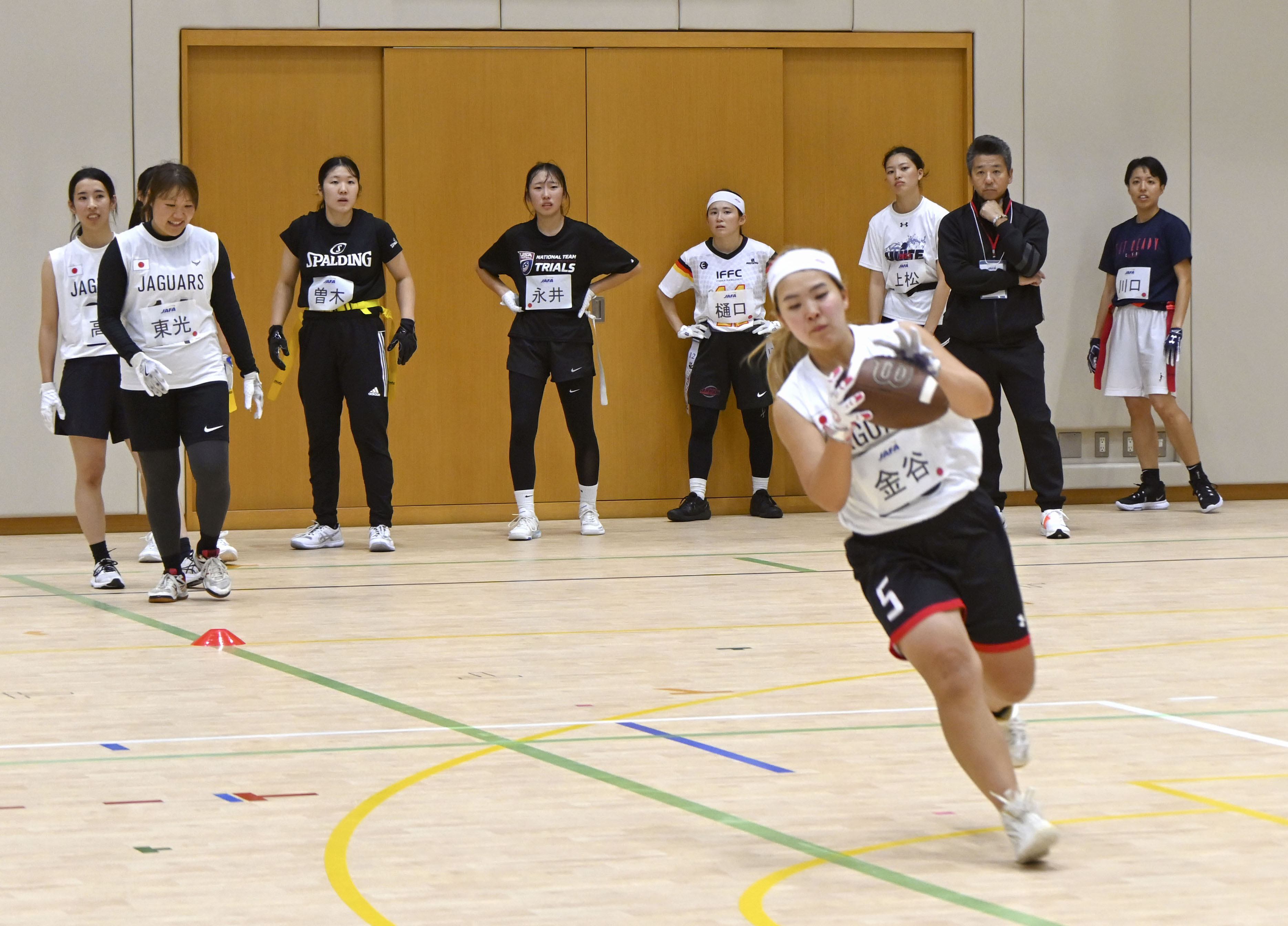 日本代表！小 フラッグ！ フラッグフット、日本代表候補が練習公開 井川宅朗女子ヘッド