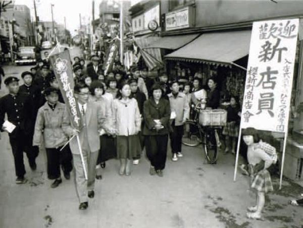 家族 第６部 金の卵 が見た夢 １ 寿司一筋６０年 街に育てられた 故郷思い涙した夜 1 3ページ 産経ニュース