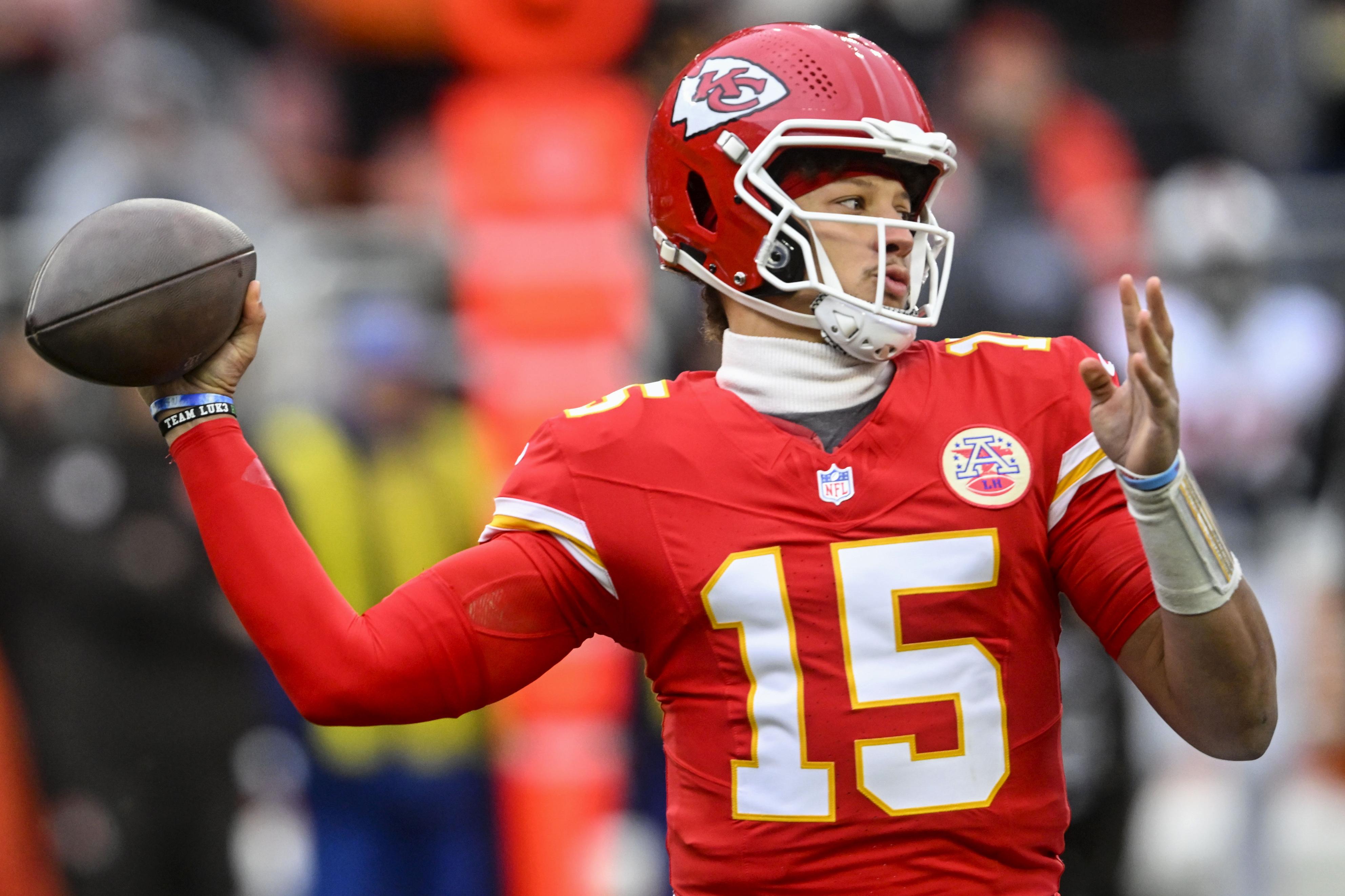 マホームズが前十字靱帯損傷 チーフス、プレーオフ逃す 米NFL - 産経