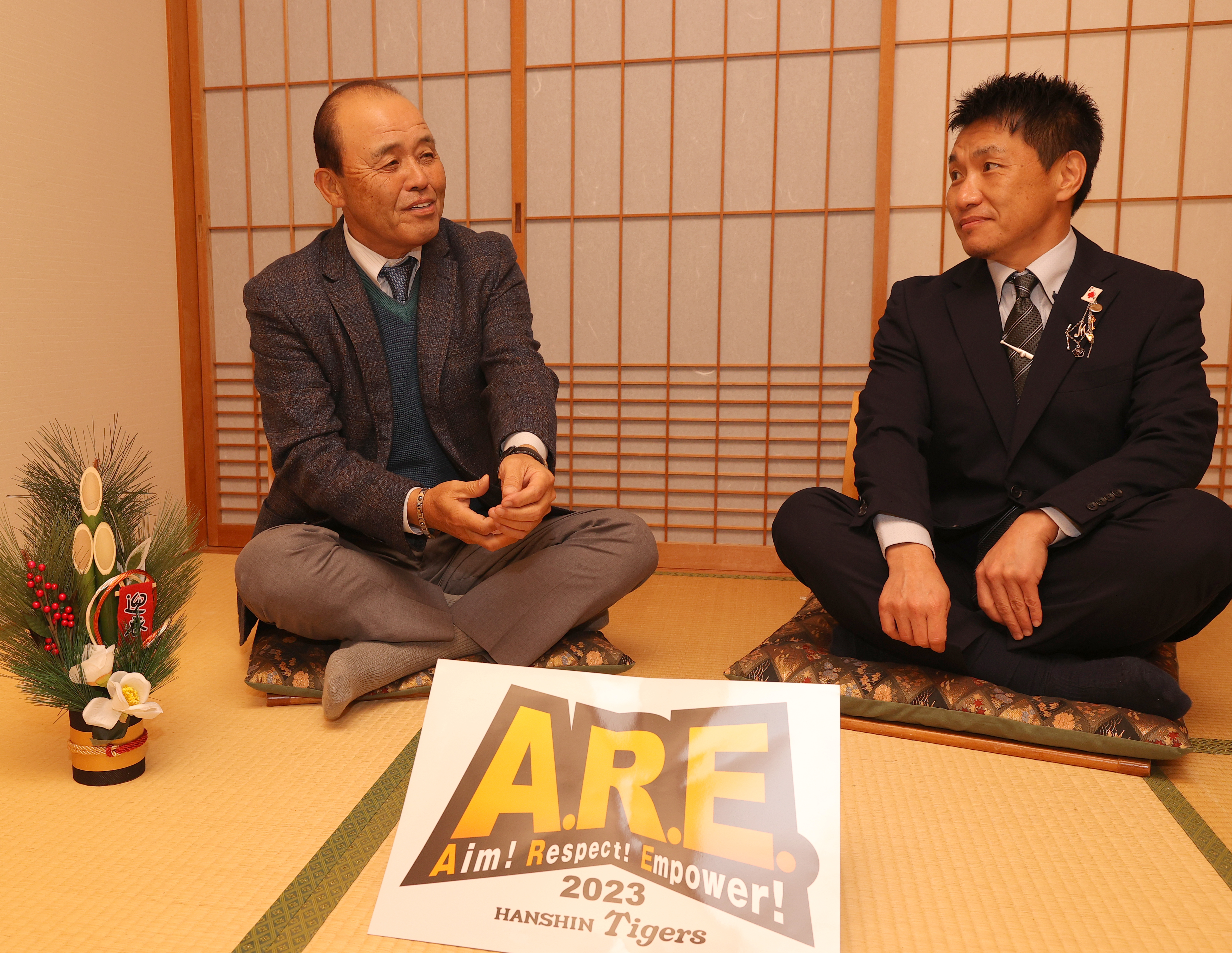 岡田監督 ボブルヘッド人形 #80 2023年版　箱なし 阪神タイガース #80岡田監督ボブルヘッド フィギュア - メルカリ