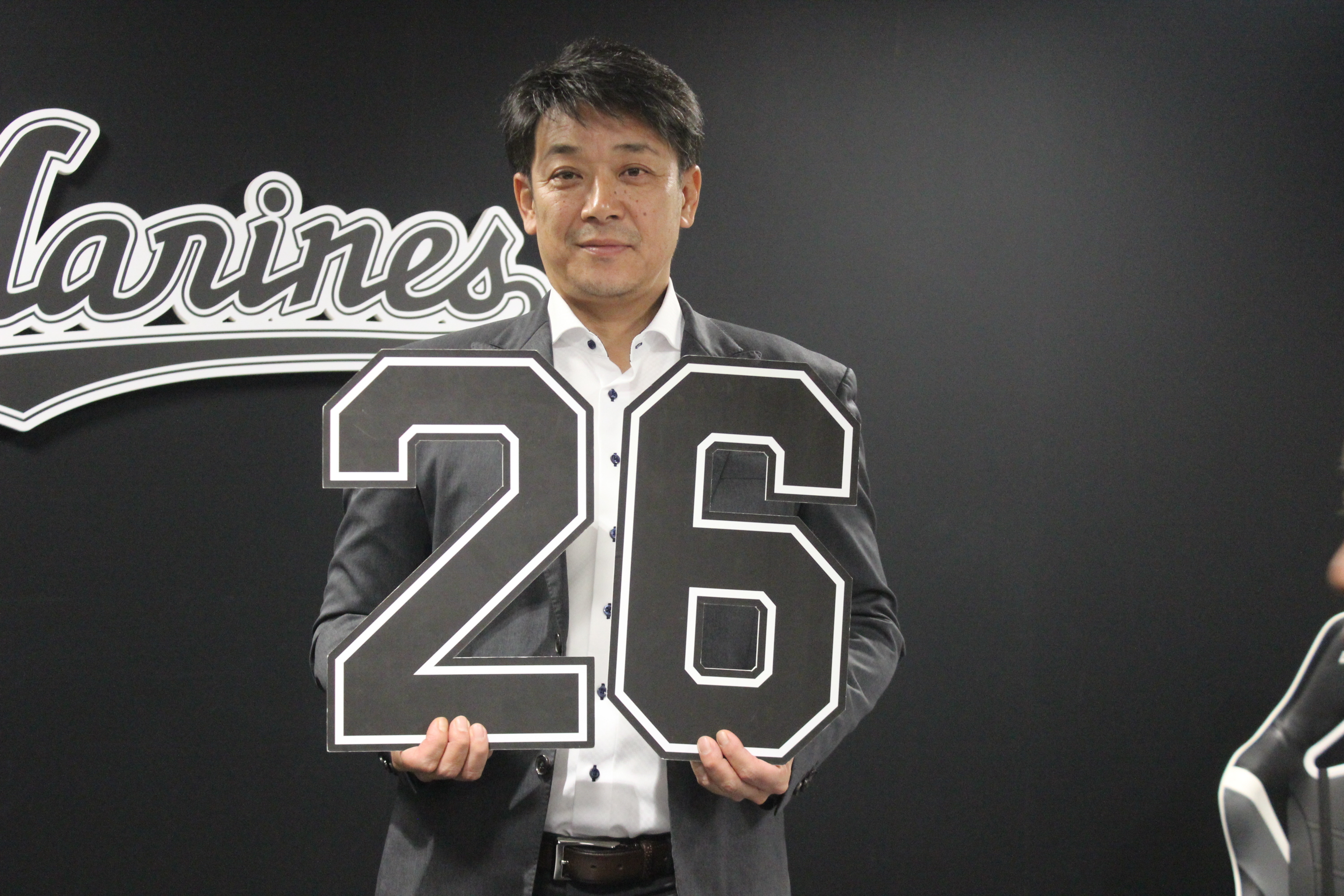 ロッテ・サブロー監督、D1位・石垣元気を1軍キャンプでスタートさせる