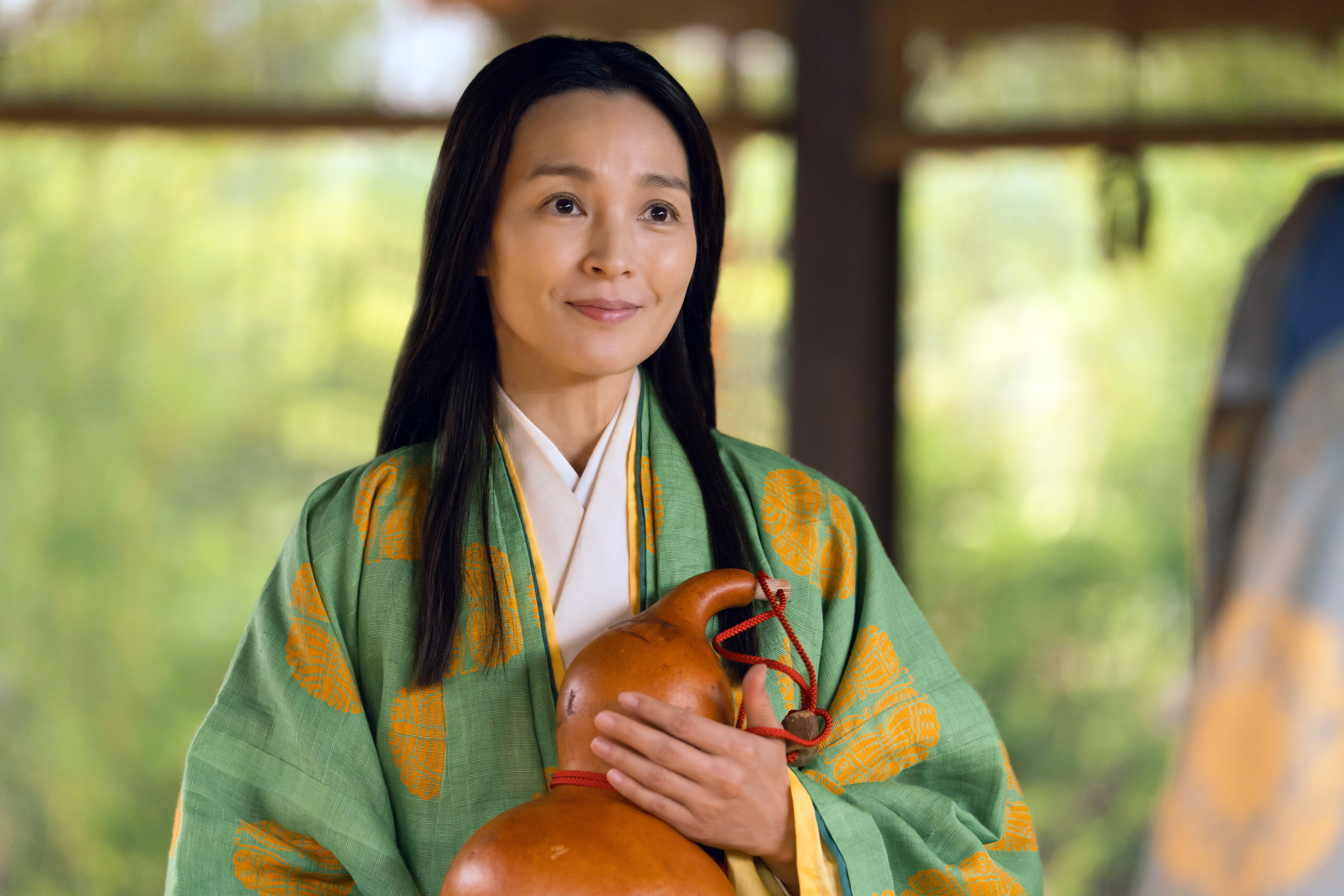 自分の信念を貫いて生きてほしい 「光る君へ」まひろの母・ちやは役の