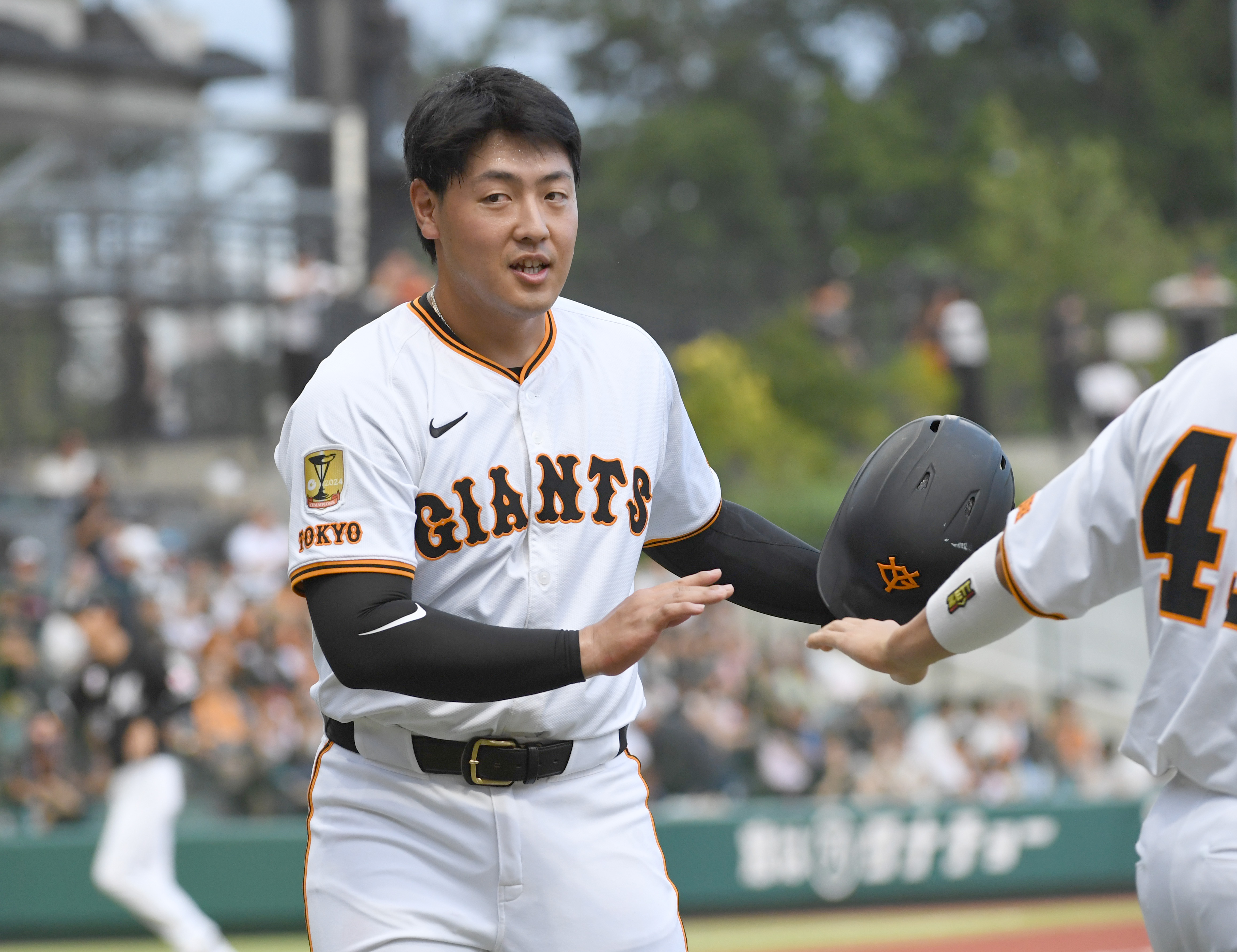長嶋茂雄day 使用球　2024.5.3 岡本和真ファールボール 巨人 岡本和真が長嶋茂雄さん追悼試合で1軍復帰 阿部監督「出て