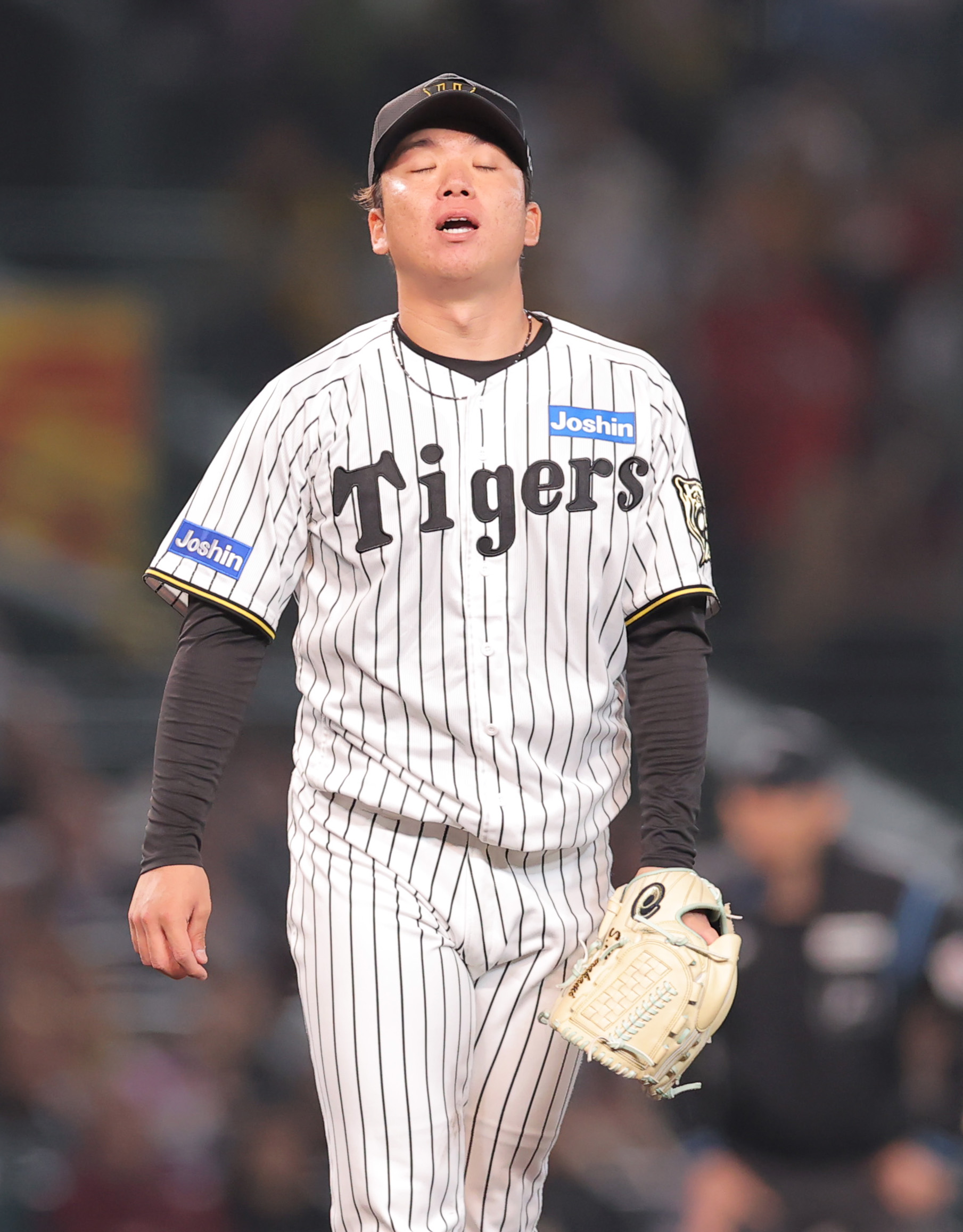 レア!! 村上頌樹 タオル 阪神タイガース 甲子園 出場記念 智辯 高校野球 楽天市場】阪神タイガース グッズ 村上 選手フォトタオル 背番号