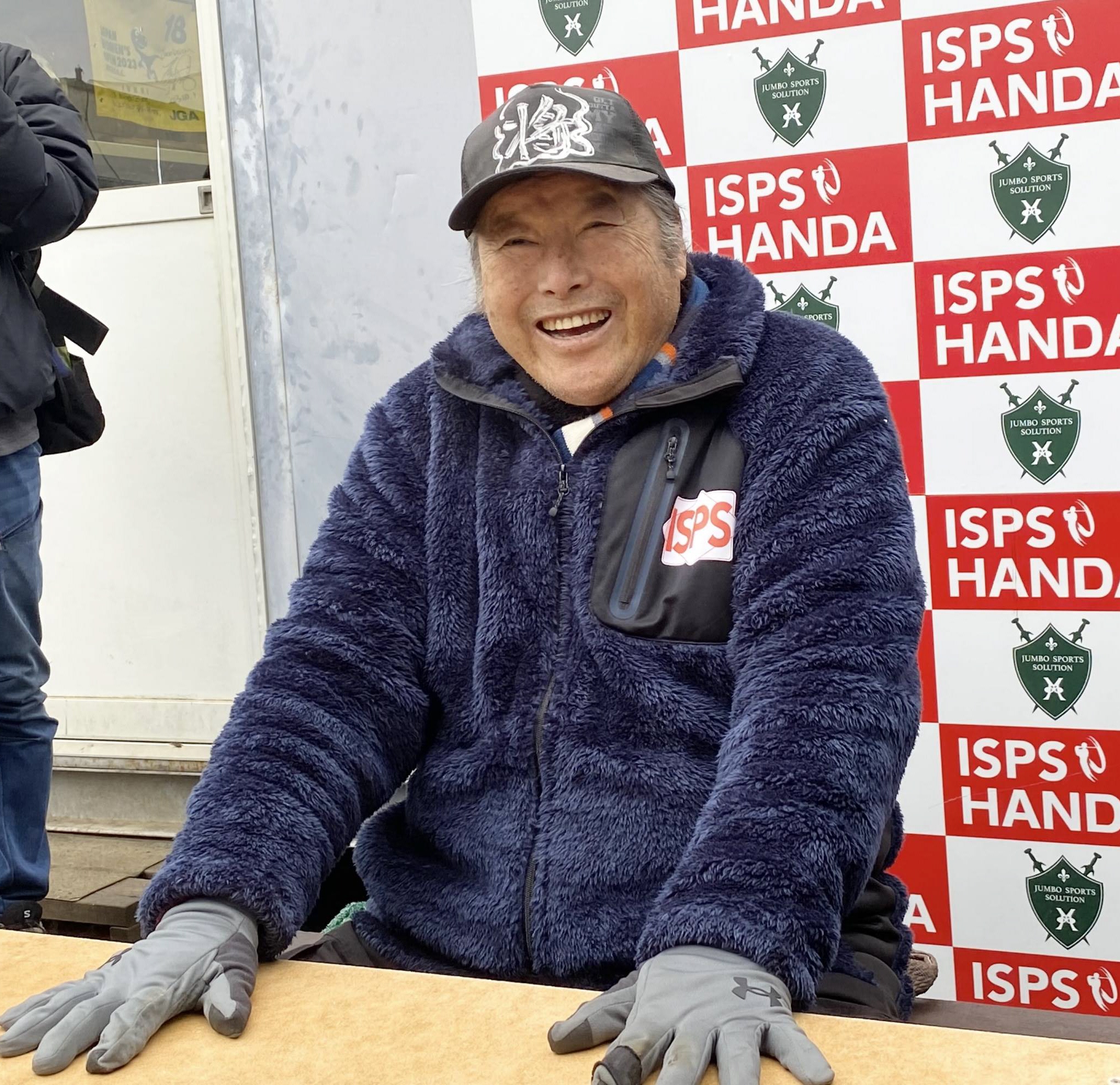 塚ちゃんの生涯一記者】ジャンボ尾崎将司さん、ボールは33の長嶋愛 34