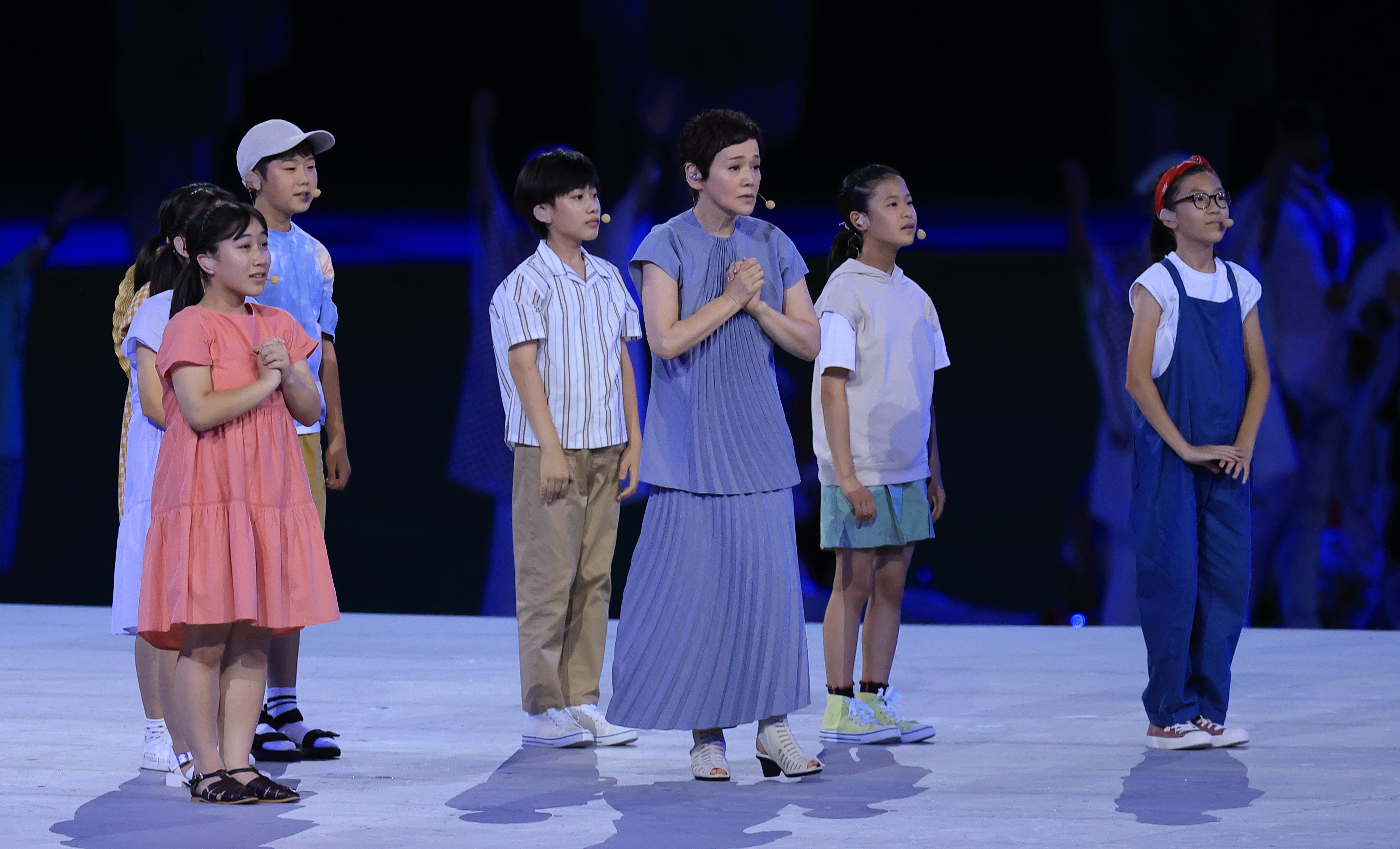 聖火消える場面に大竹しのぶ 星めぐりの歌 で美声披露 閉会式 サンスポ