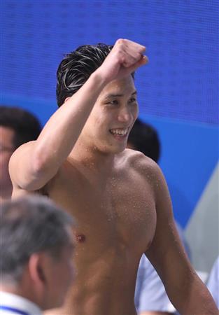 松元 ｖ２で世界水泳切符 萩野の日本記録を１５０メートル地点まで上回る快泳 競泳 1 2ページ サンスポ