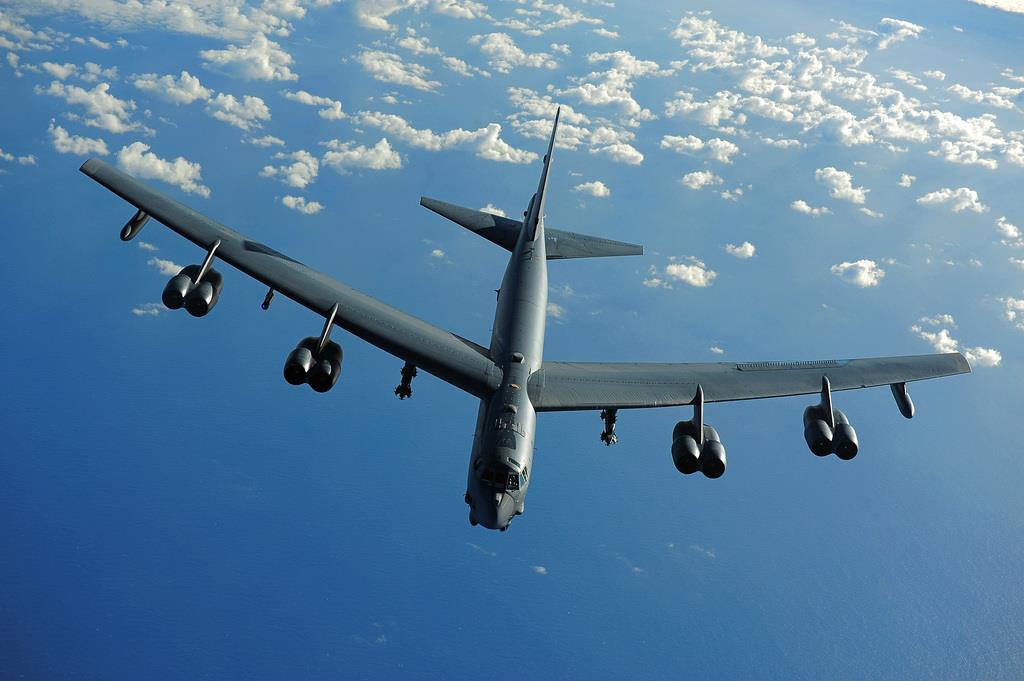 台湾周辺に米軍のB52爆撃機 中国軍機越境で牽制 - 産経ニュース