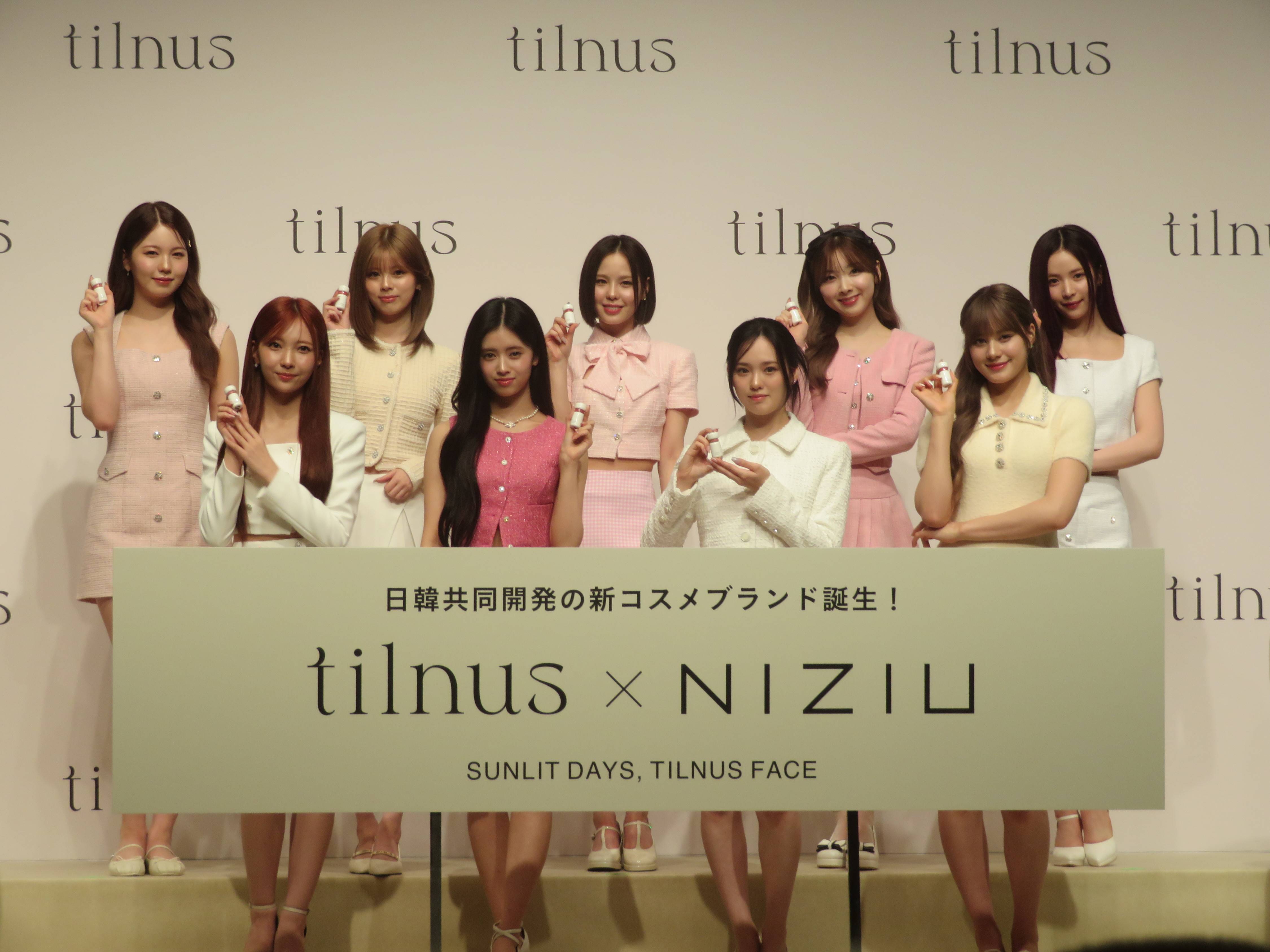 NiziU フィギュア 9体セット 61QqMaoicoL._UF350,350_QL50_.jpg