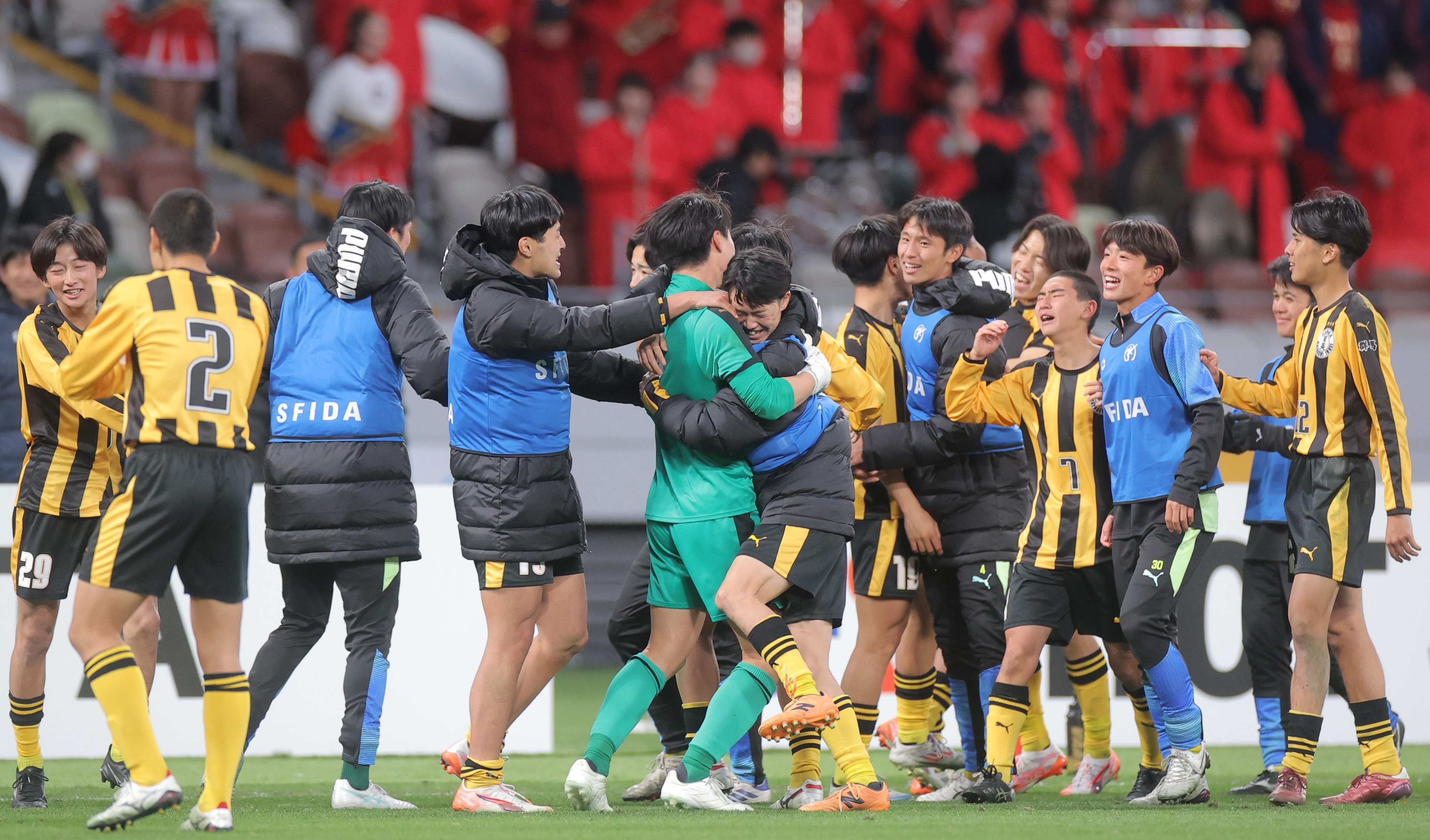 前橋育英　サッカー　ウィンドブレーカー サイズO 前橋育英 サッカー ウィンドブレーカー サイズO 全国高校サッカー