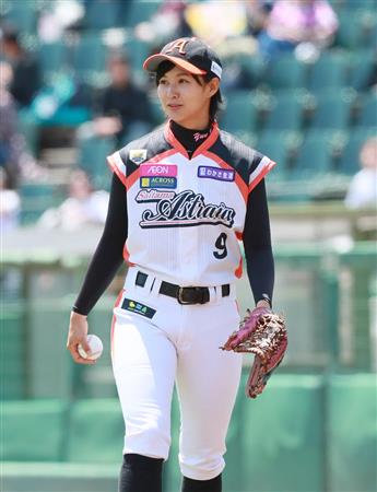 女子プロ野球の加藤優がオリックス戦で始球式 西武 秋山に高め直球 サンスポ
