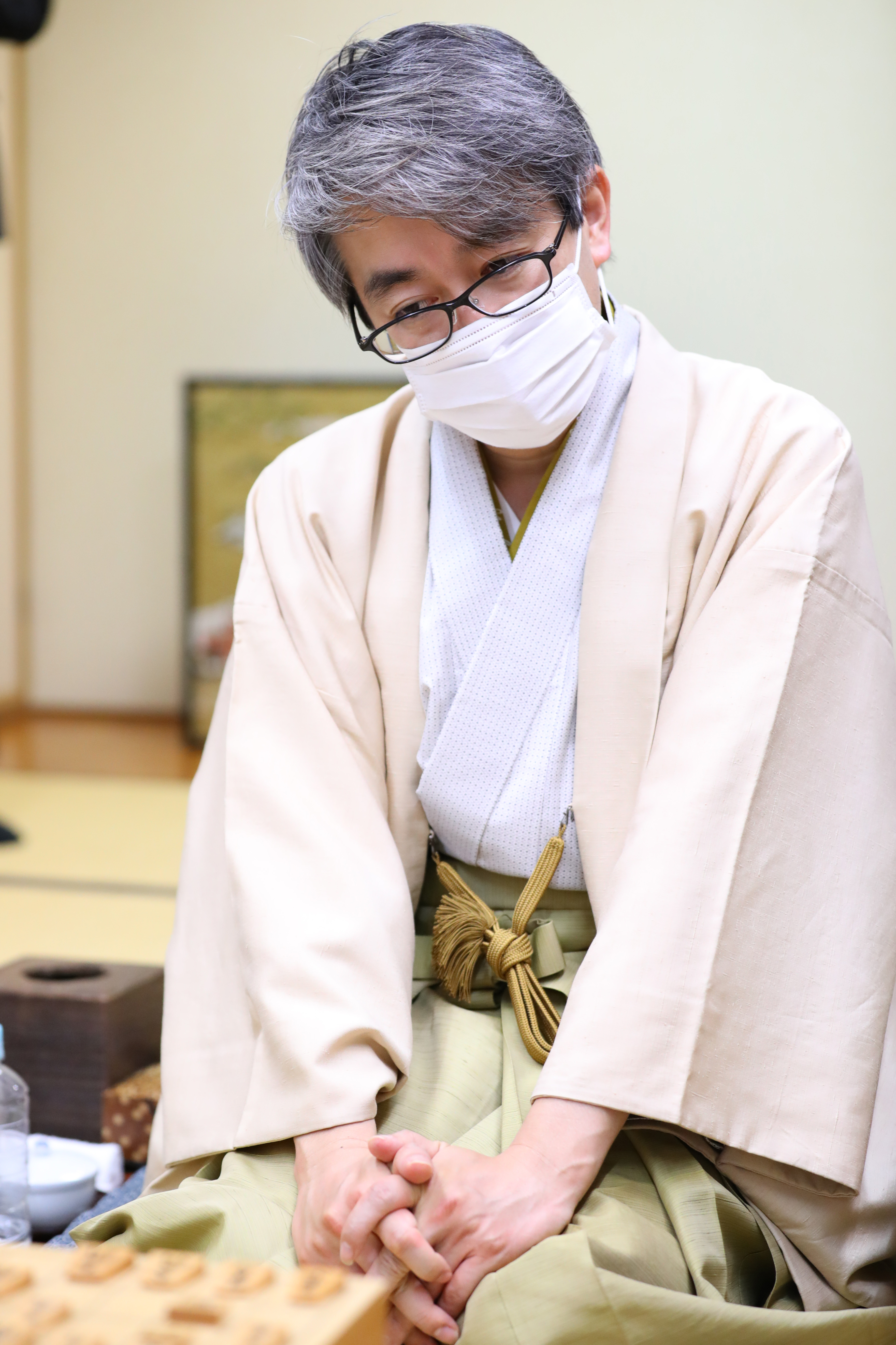 甘口辛口 ついに７割の大台を割った羽生善治九段の通算勝率 とうとう という思いだが ５０歳 ２０００局以上でこの数字自体が驚異的 サンスポ