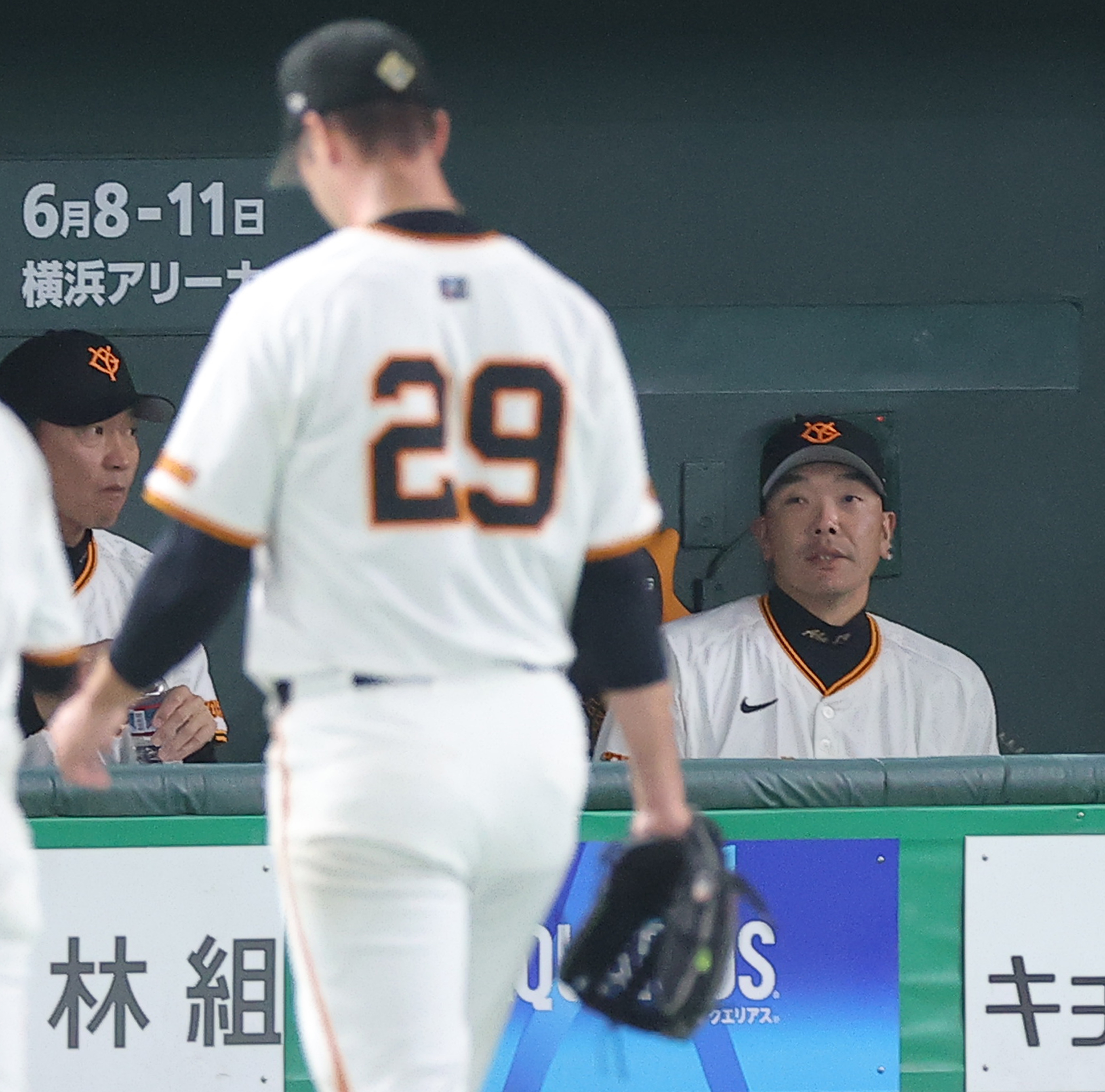 巨人・阿部慎之助監督、0－9の完敗でファンに謝罪「無様な試合だった