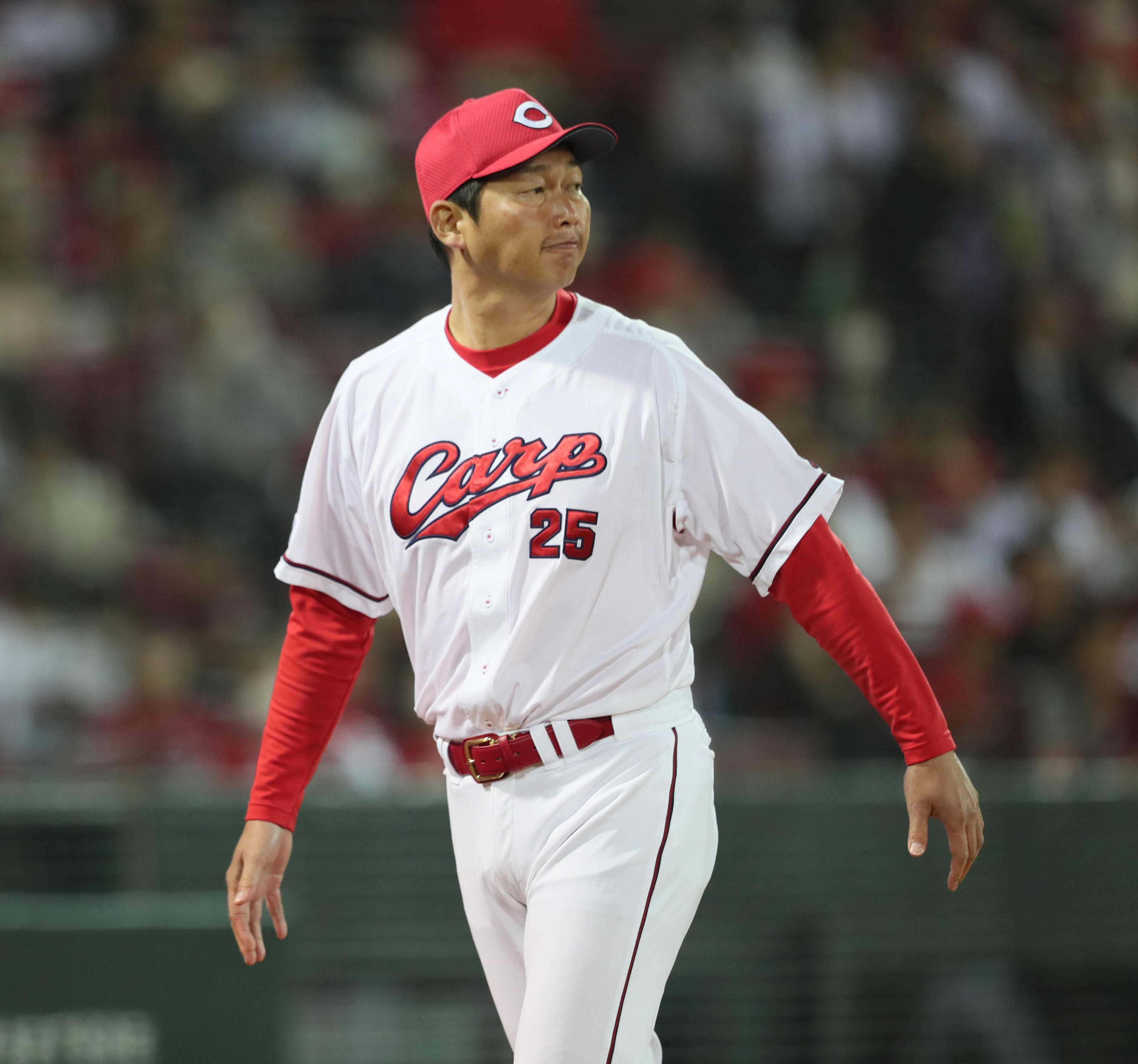 【鯉将一問一答】広島・新井監督、プロ初適時打＆打点の新人・中村貴を「ルーキーらしからぬ対応力」