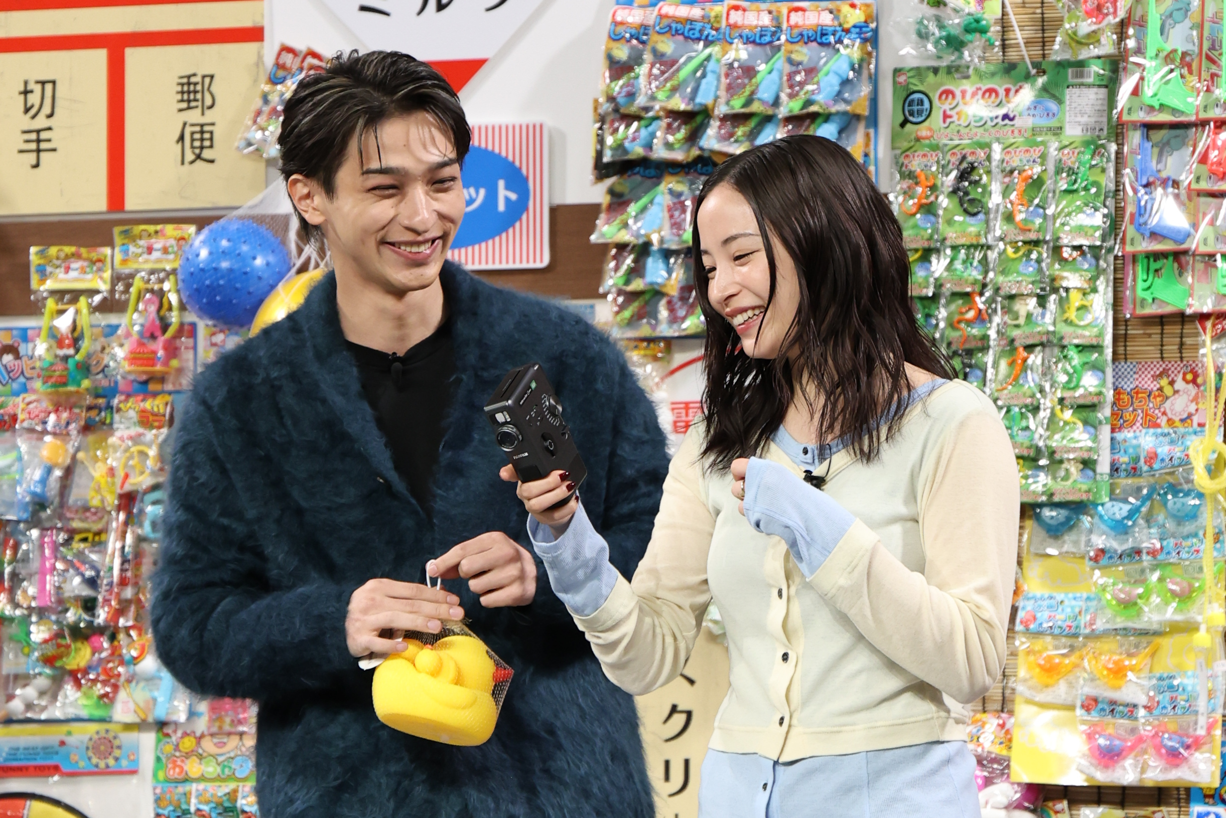 チェキで「動画」も手渡し 富士フイルム、アナログとデジタルを融合