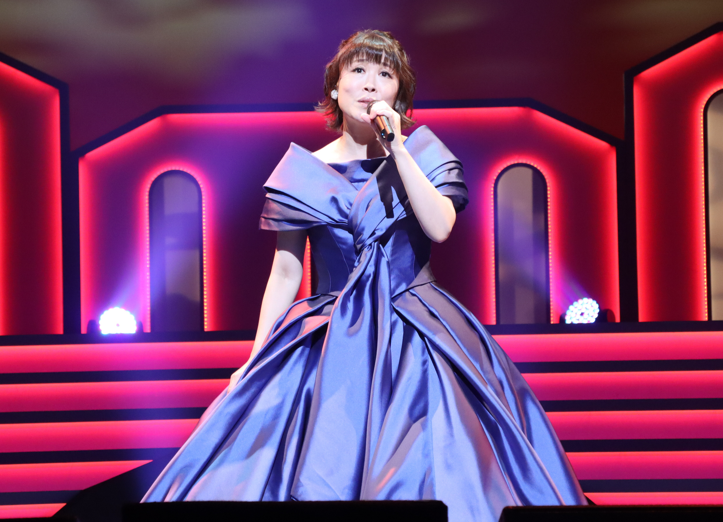 水森かおり、氷川きよしから「デビュー記念日おめでとう」と29年目の 
