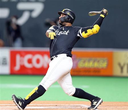 ソフトバンク・バレンティンが王会長御前弾「目の前で打つことができて