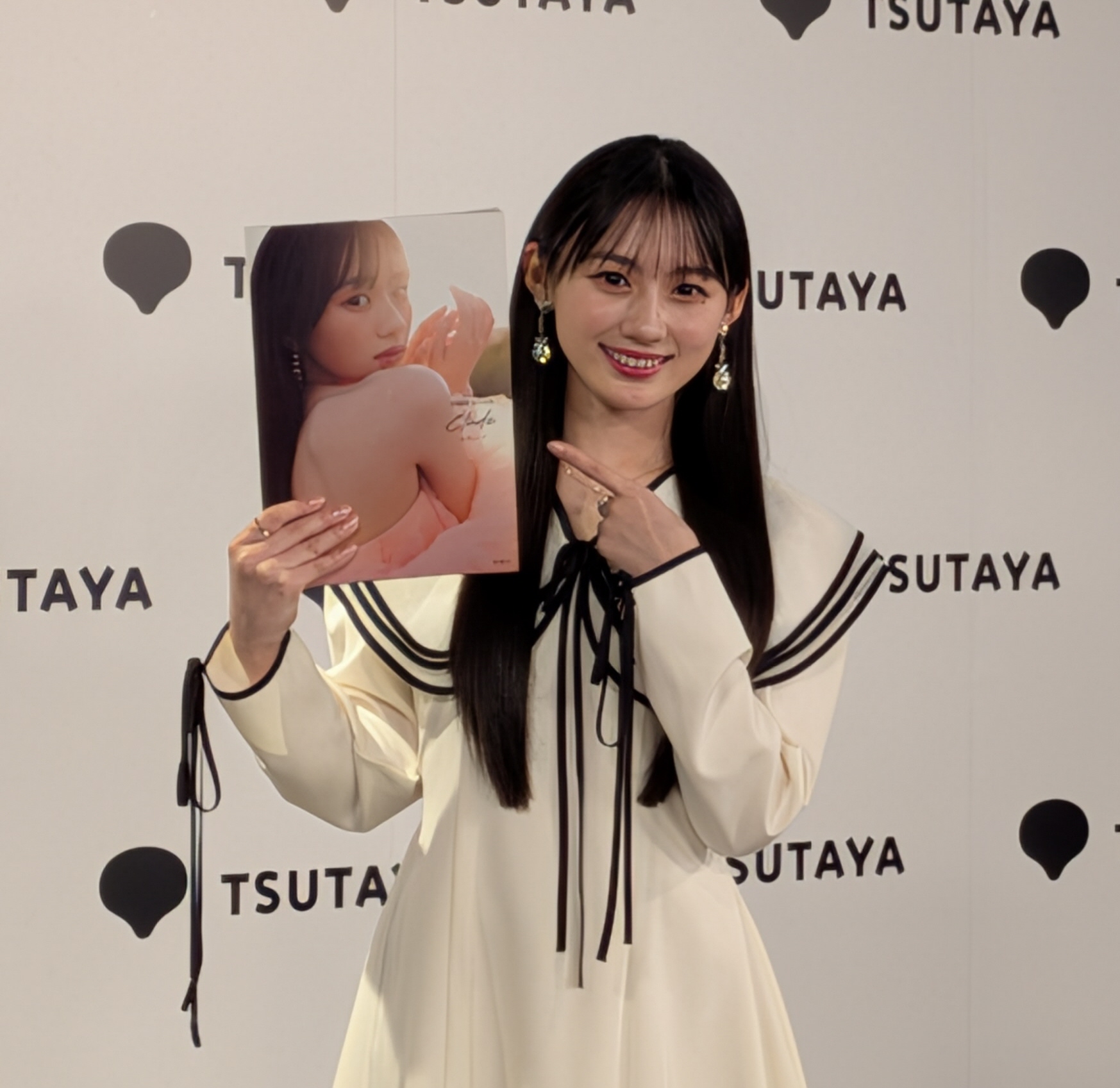 乃木坂46の川﨑桜、初のソロ写真集は「乃木坂のさくたんと素の私を堪能