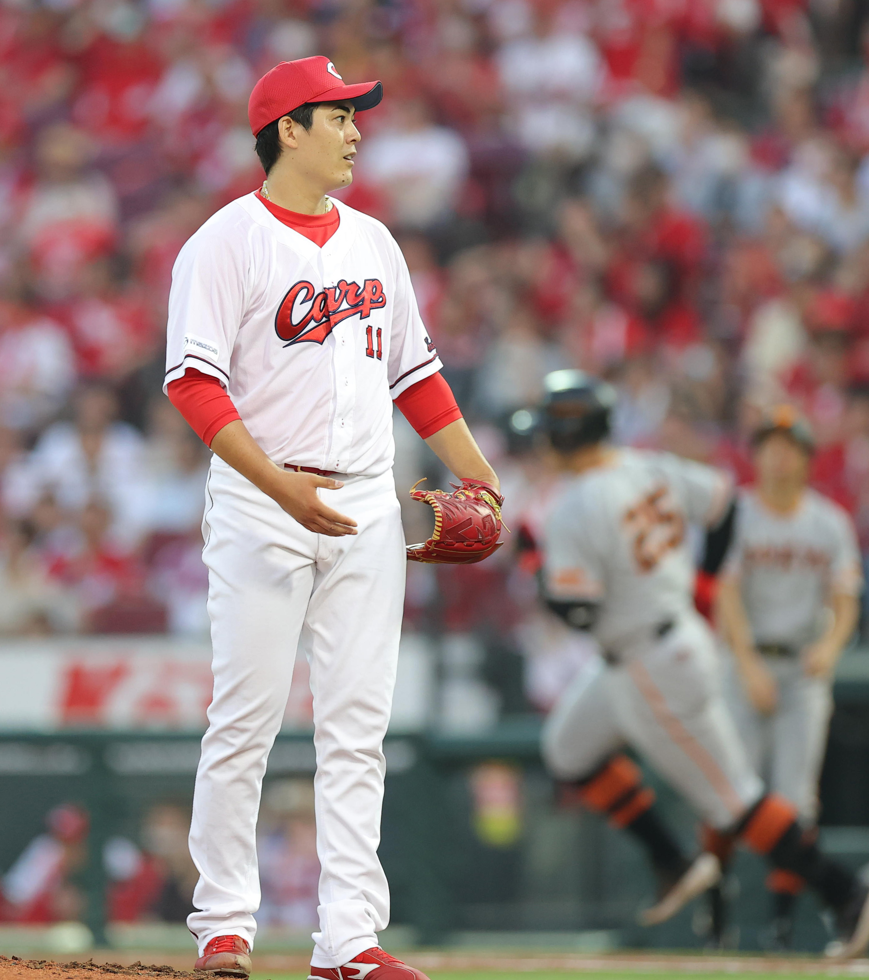 広島・九里亜蓮、７回３失点で降板　２発に沈む…