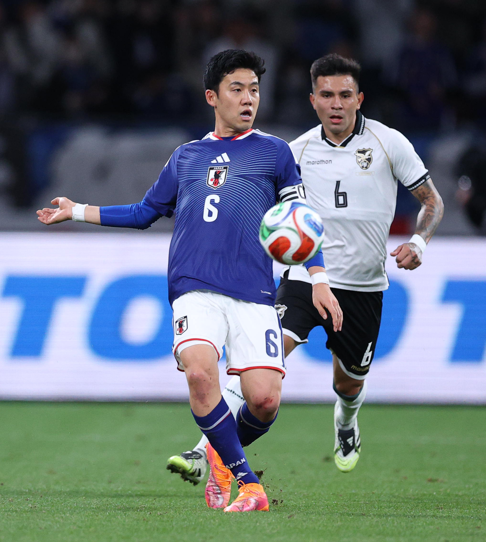 CF型ふるさと納税返礼品の遠藤航選手スパイク、申し込みゼロ 横浜市