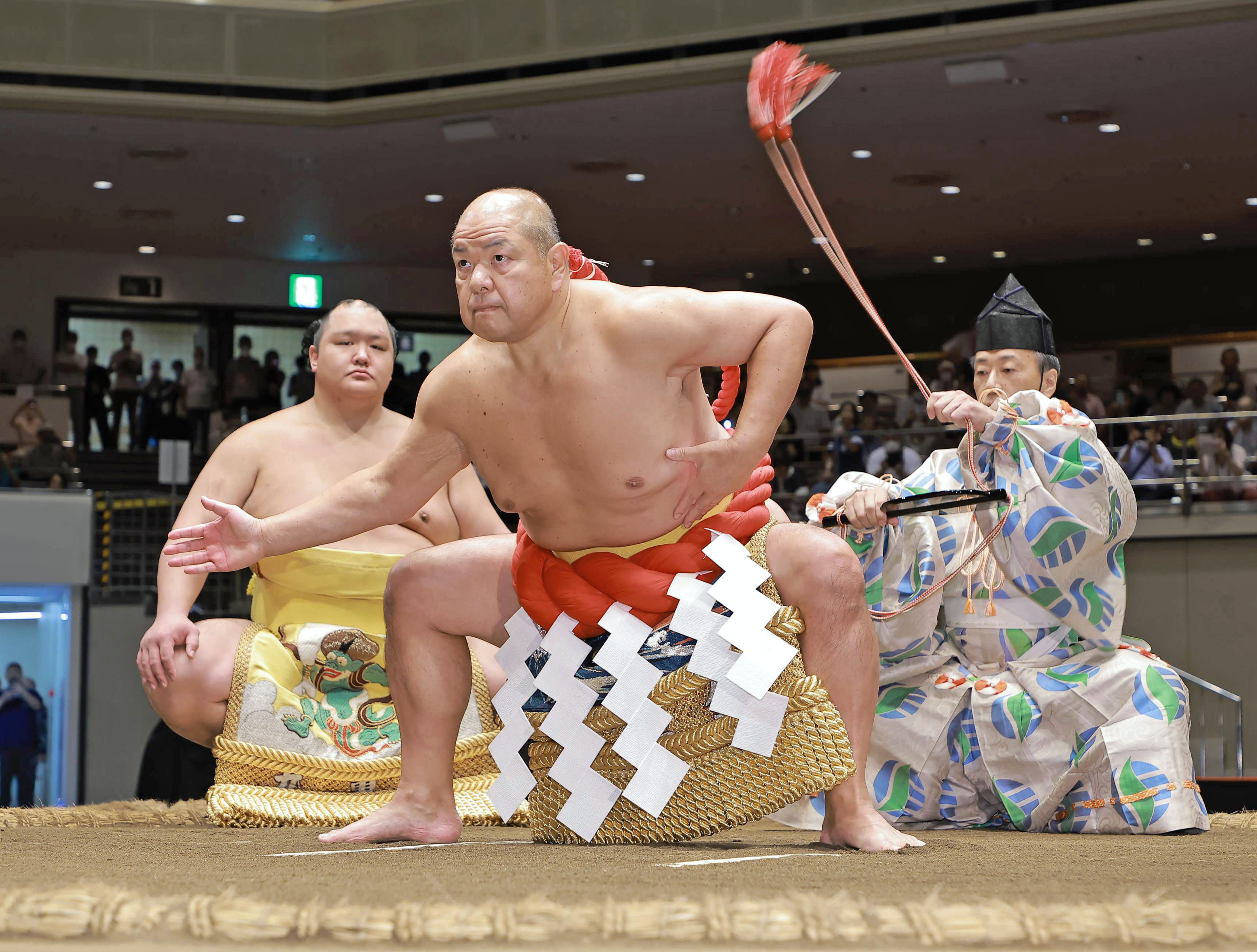 八角理事長が還暦土俵入り 赤い綱締め力強い雲竜型 ６月に６０歳 - 産経ニュース