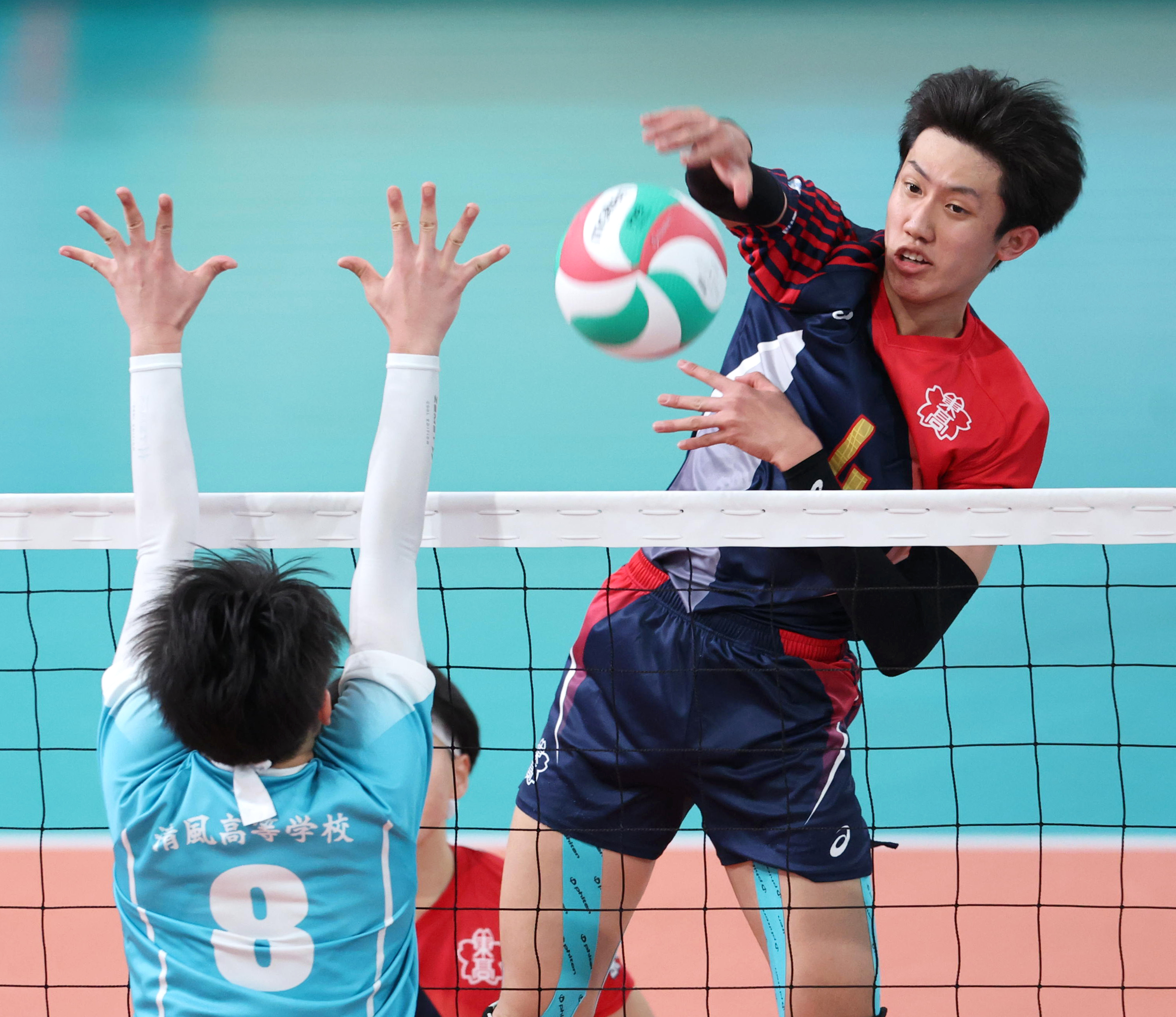 春高バレーの最優秀選手は…男子は東山の岩田怜緯、女子は金蘭会の馬場