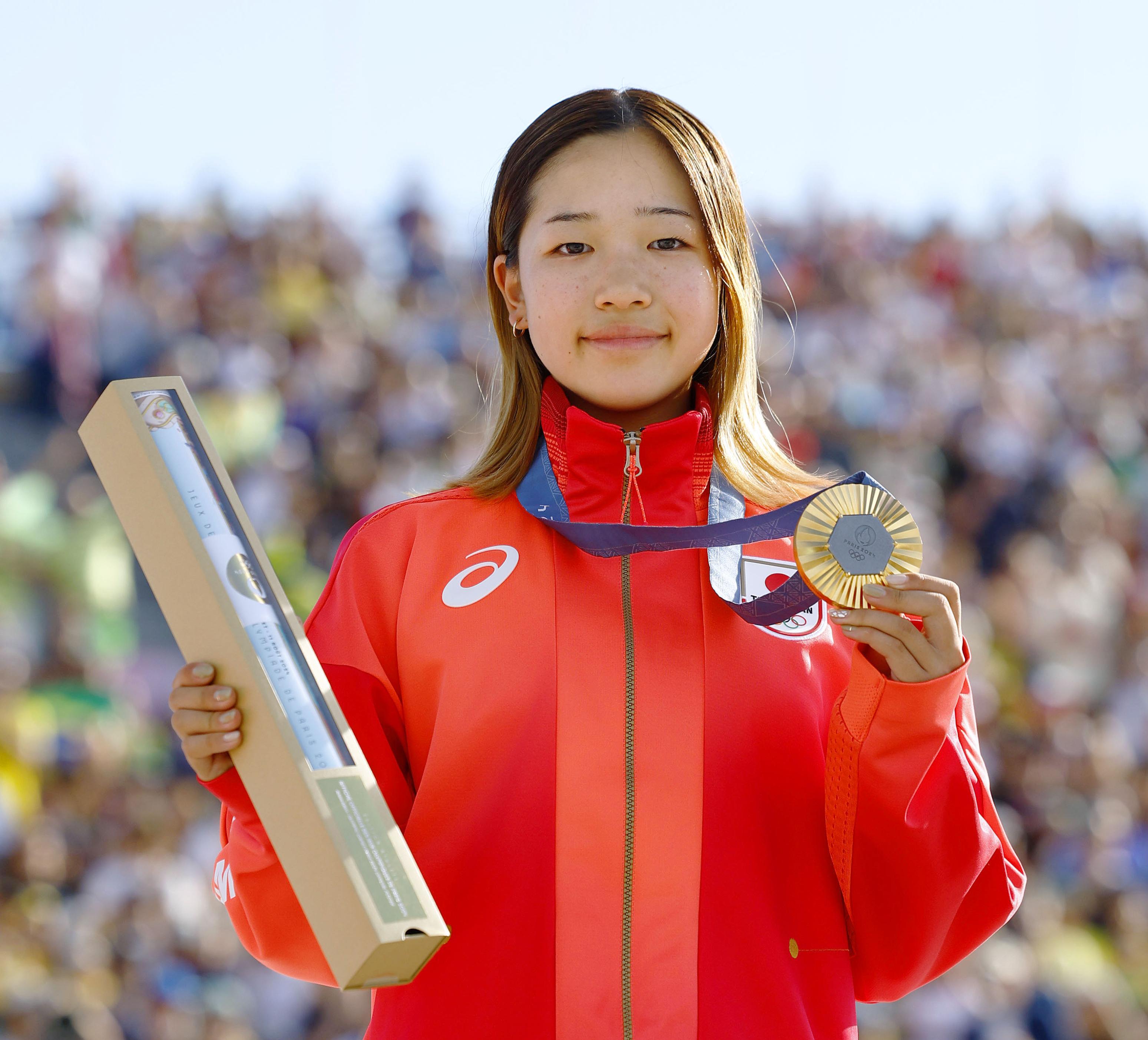 金メダルの14歳吉沢恋「応援のおかげで頑張れた」 パリ五輪スケート