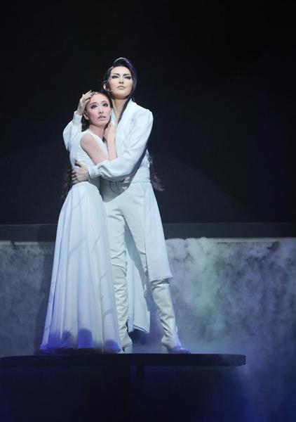 サルート✩ワコール 【王様と私 22G】Salute F65 L