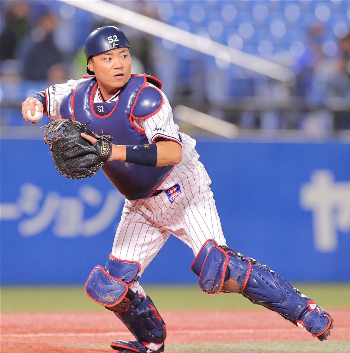 東京ヤクルトスワローズ 中村悠平 2019年 実使用クルーユニフォーム-