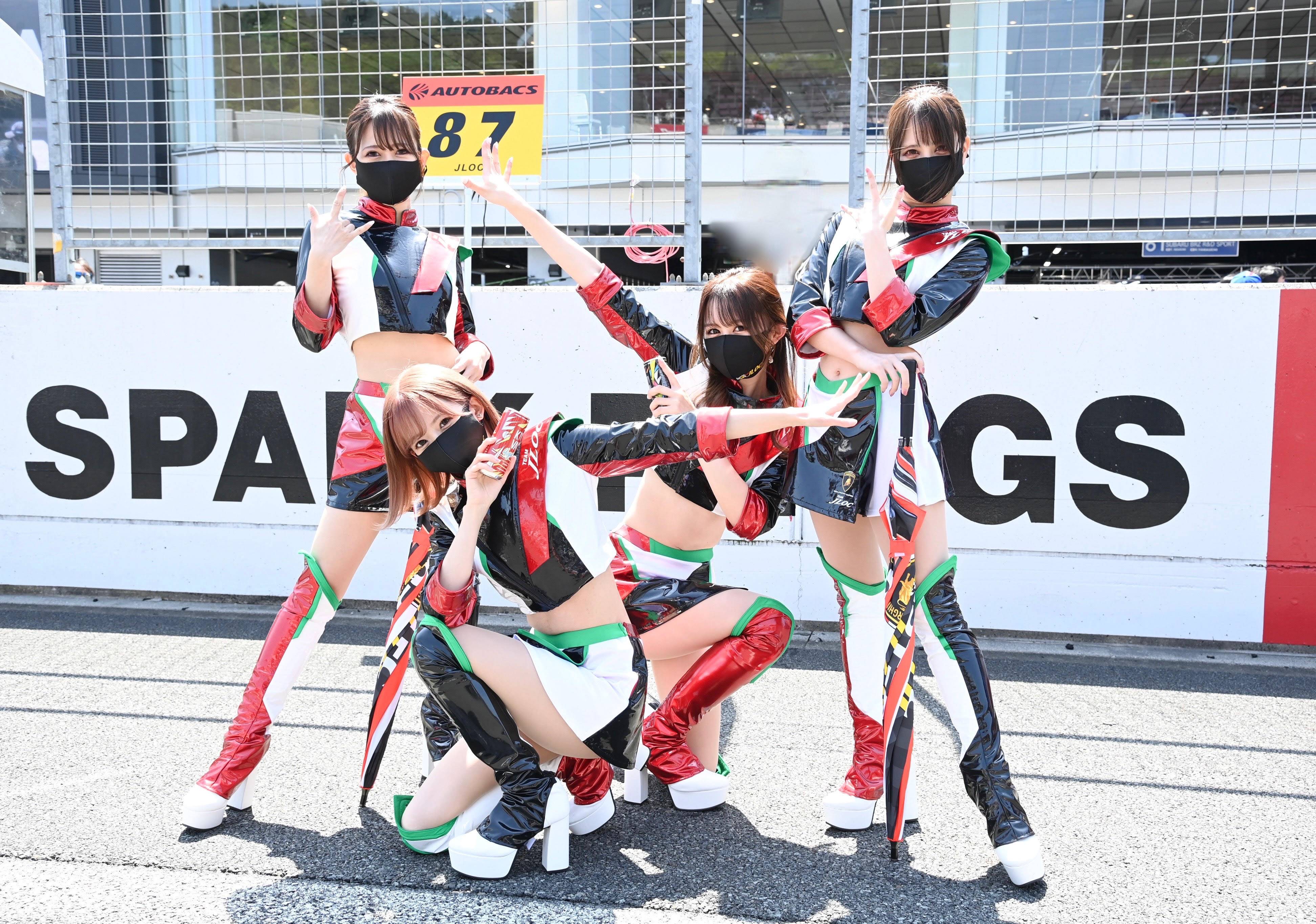 週末レースクイーン（609）】鈴付みけ、最終回コラムにチームの