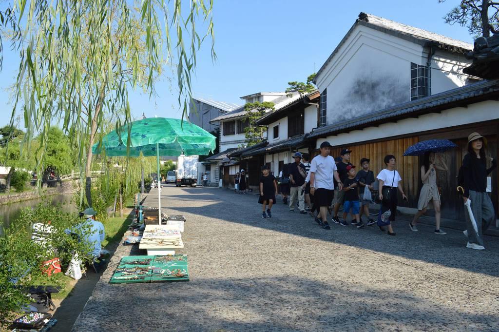 倉敷の美観地区 無断営業の露天商が撤退 県警が指導 警告 産経ニュース