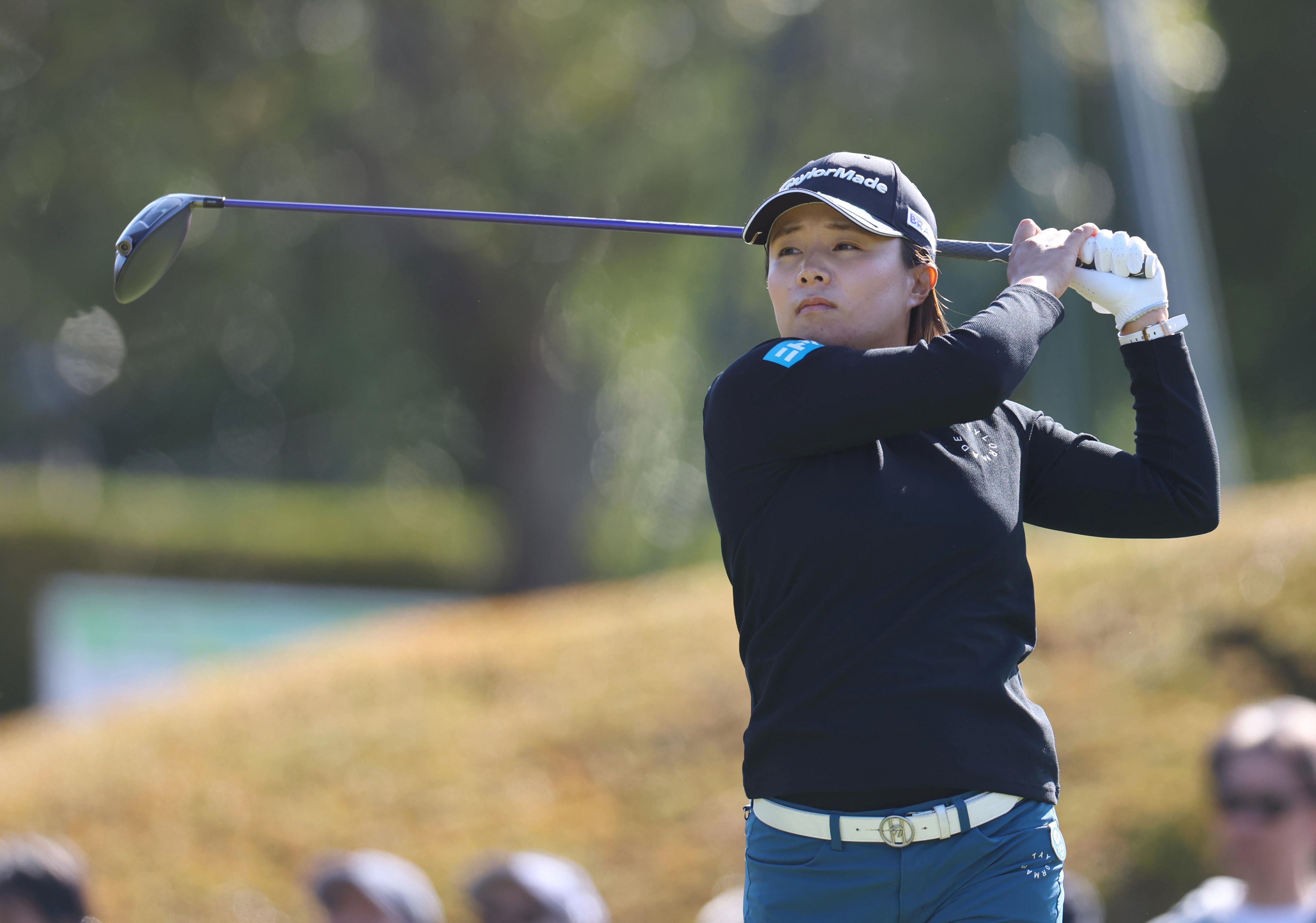 永峰咲希が単独首位、佐久間朱莉2位浮上 女子ゴルフ伊藤園レディース第