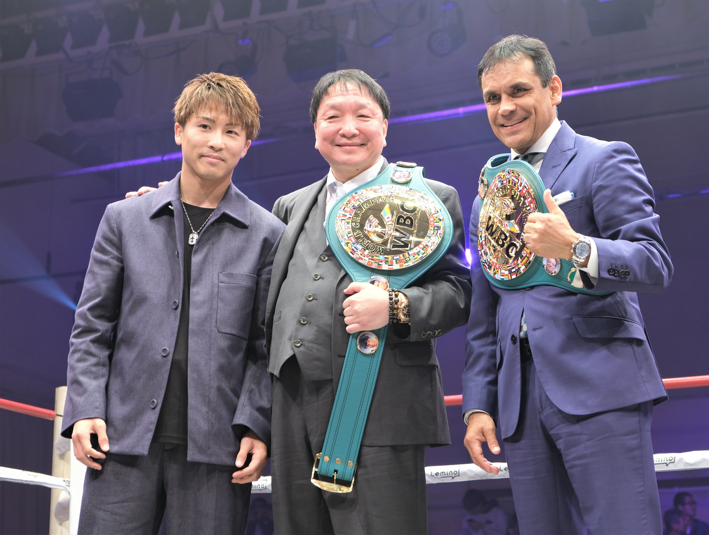 ボクシング】井上尚弥、リカルド・ロペス氏＆大橋会長の功績をたたえる