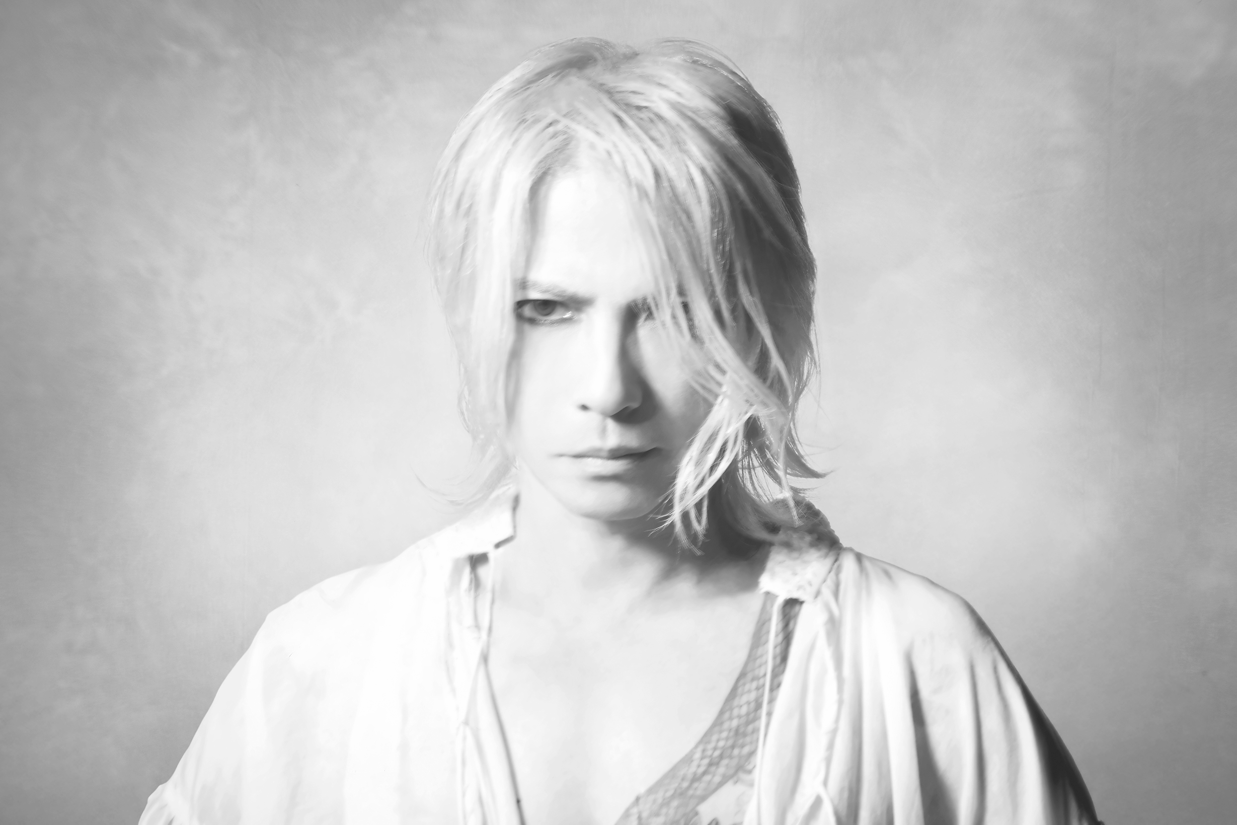 HYDEがCMで〝悪魔的な魅力”を体現 自身の好物はファンの涙？ - サンスポ
