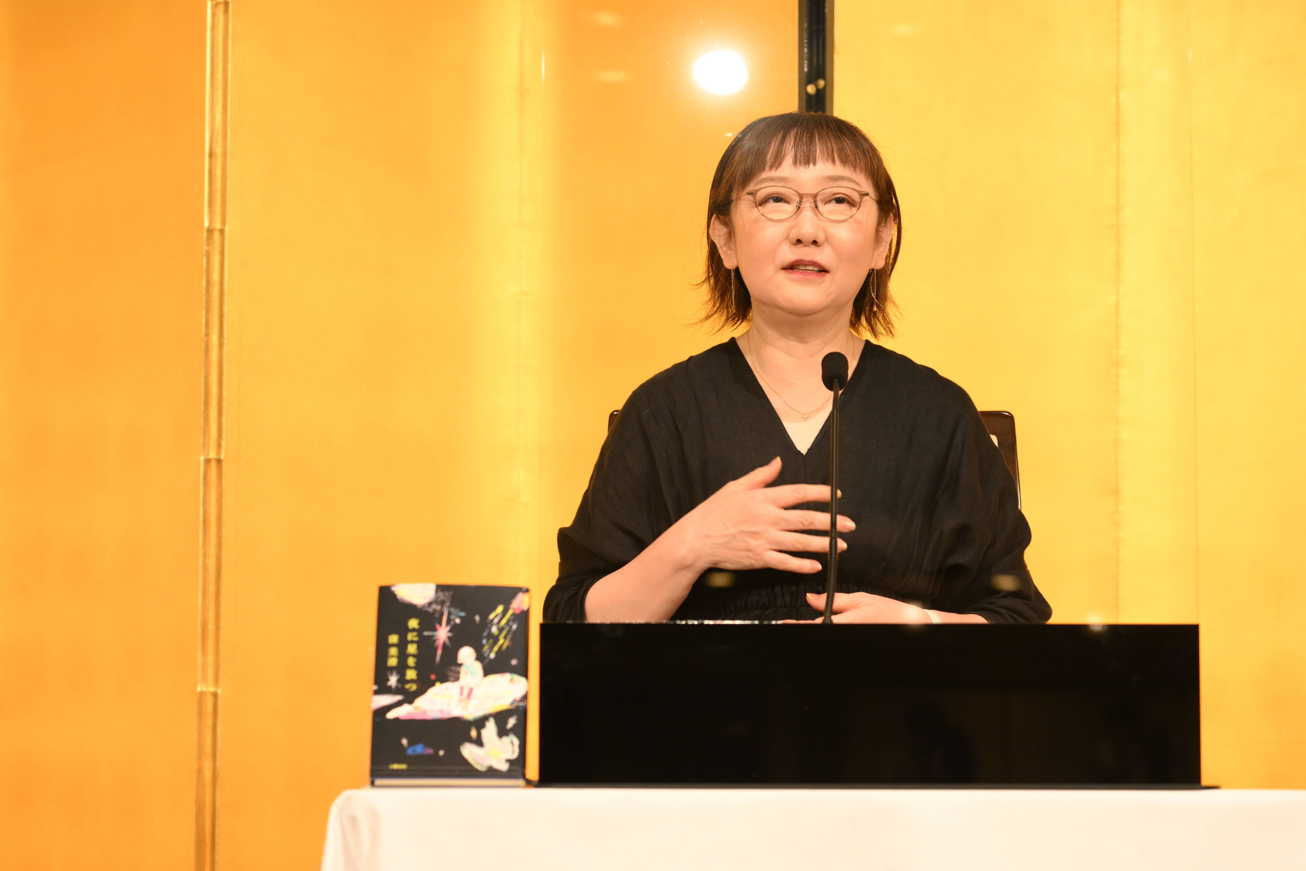 残された時間で良質な作品を 直木賞射止めた窪美澄さんが受賞会見 産経ニュース