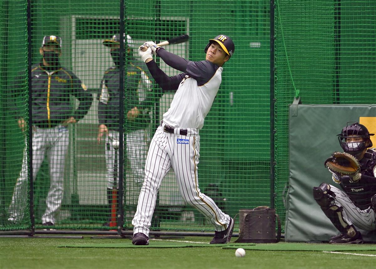 阪神D1位・佐藤輝、プロ初の「4番・三塁」で出場 - サンスポ