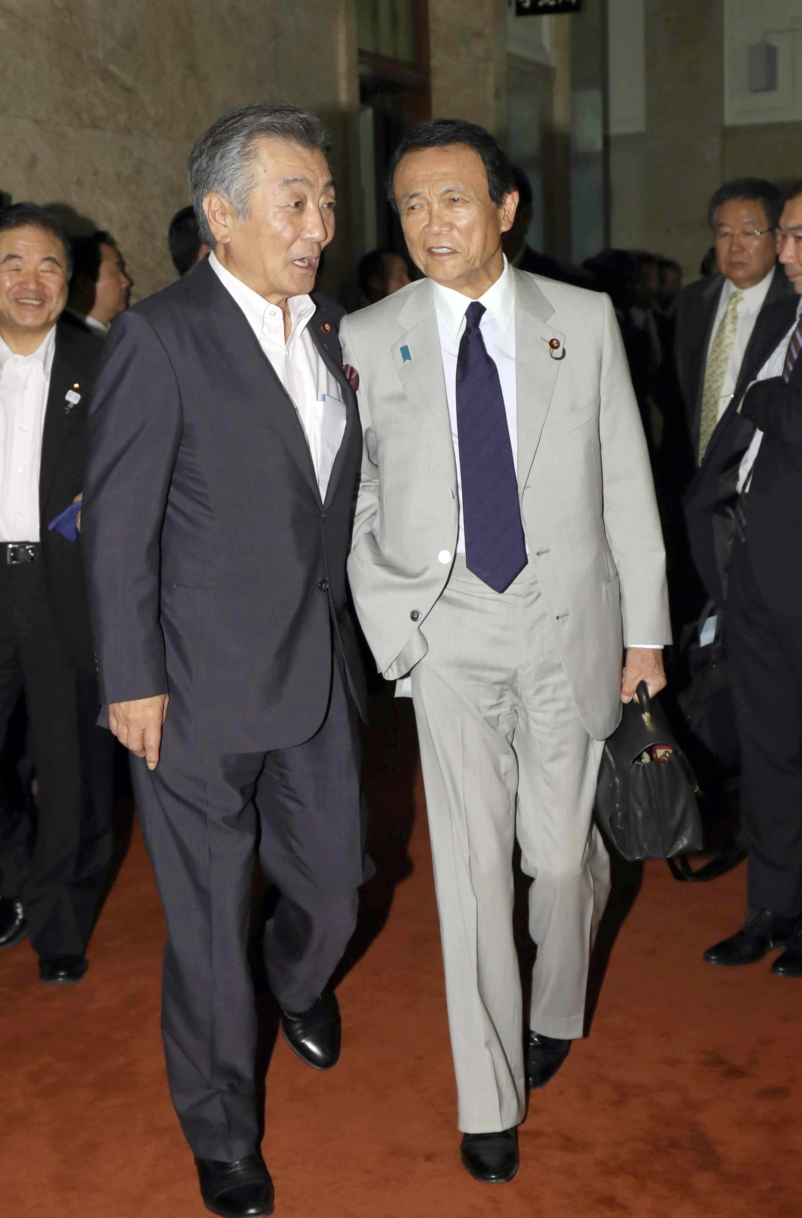 自民党元国会議員　松本家　松本純　 礼状封筒、 経歴付き　礼状無し 貫いた「ナンバー2」の美学 松本純氏死去 麻生副総裁を最側近として