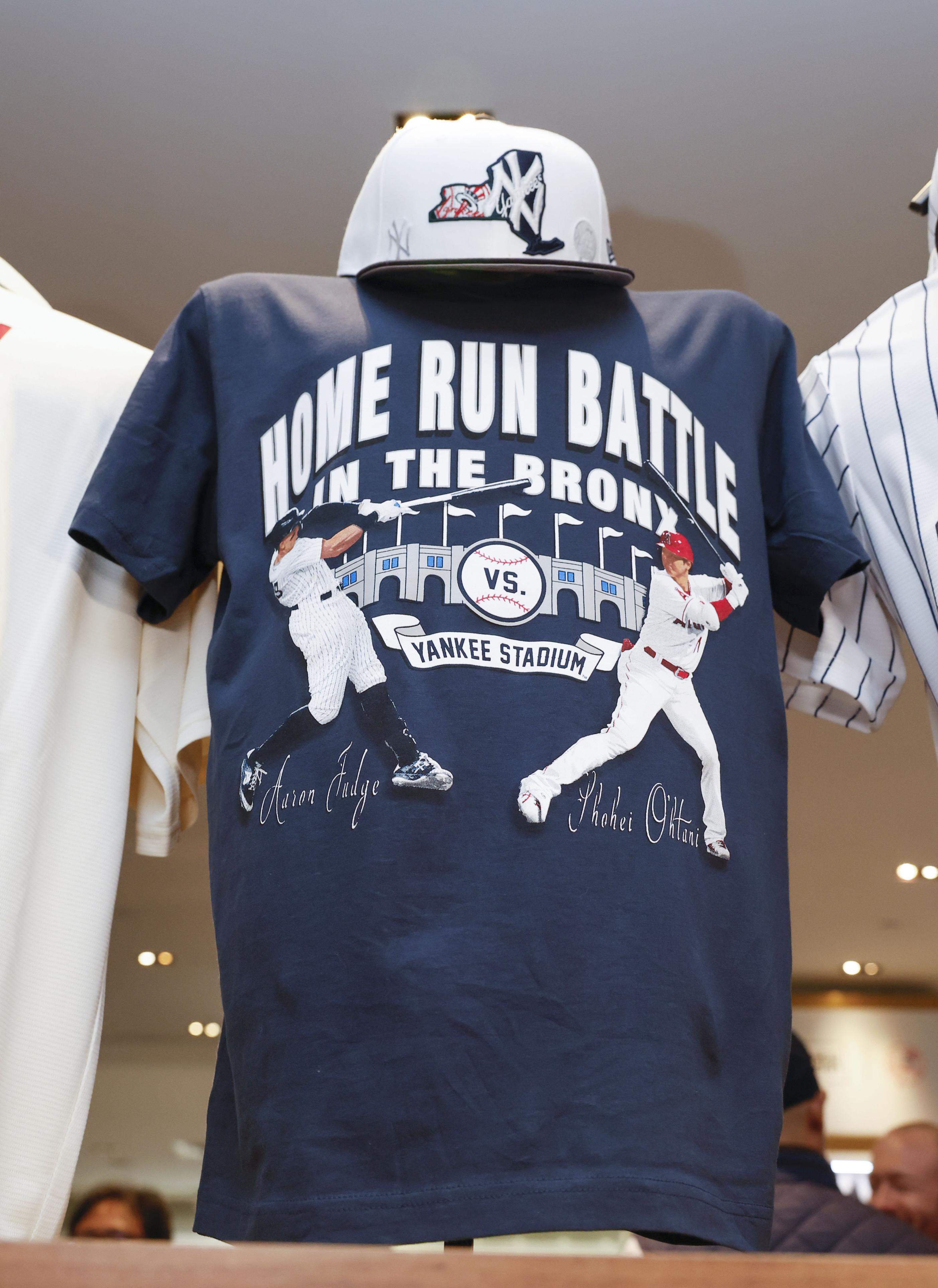 激レア新品 大谷翔平ヤンキースAジャッジとの 対戦記念Tシャツ