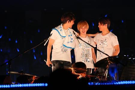 w－inds．が15周年記念ライブ！7500人の祝福に感激 - サンスポ