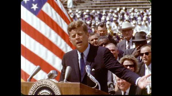 名作映画を見てみよう 軍需産業 ケネディ暗殺 トランプ大統領 真実 認める勇気を ｊｆｋ １９９１年 1 2ページ 産経ニュース