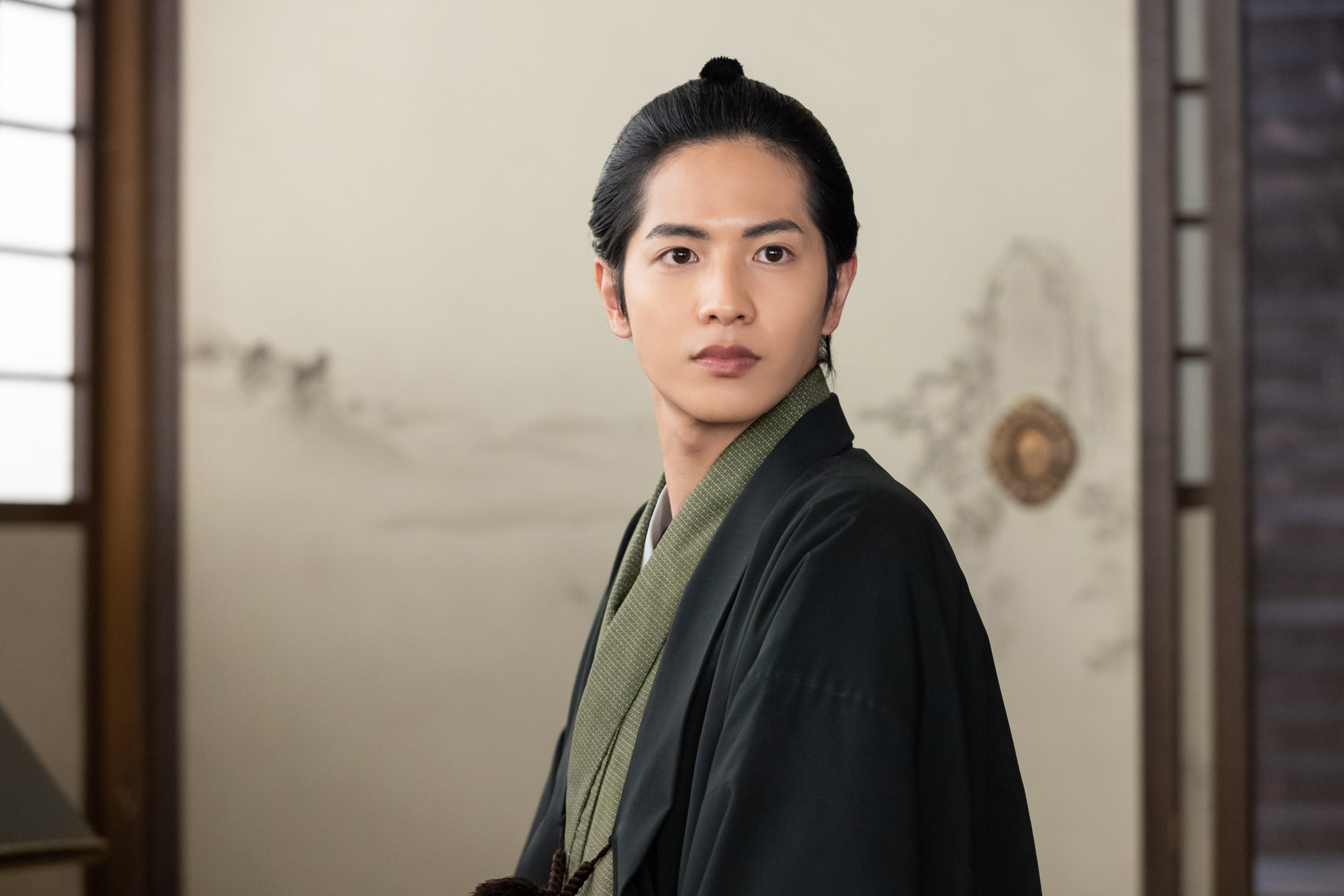 志尊淳が 青天を衝け で大河ドラマ初出演 所作に衝撃 普通に歩けない 役者として壁にぶち当たった サンスポ 志尊淳が 青天を衝け で大河ドラマ初出演 所作に衝撃 普通に歩けない 役者として壁にぶち当たった サンスポ