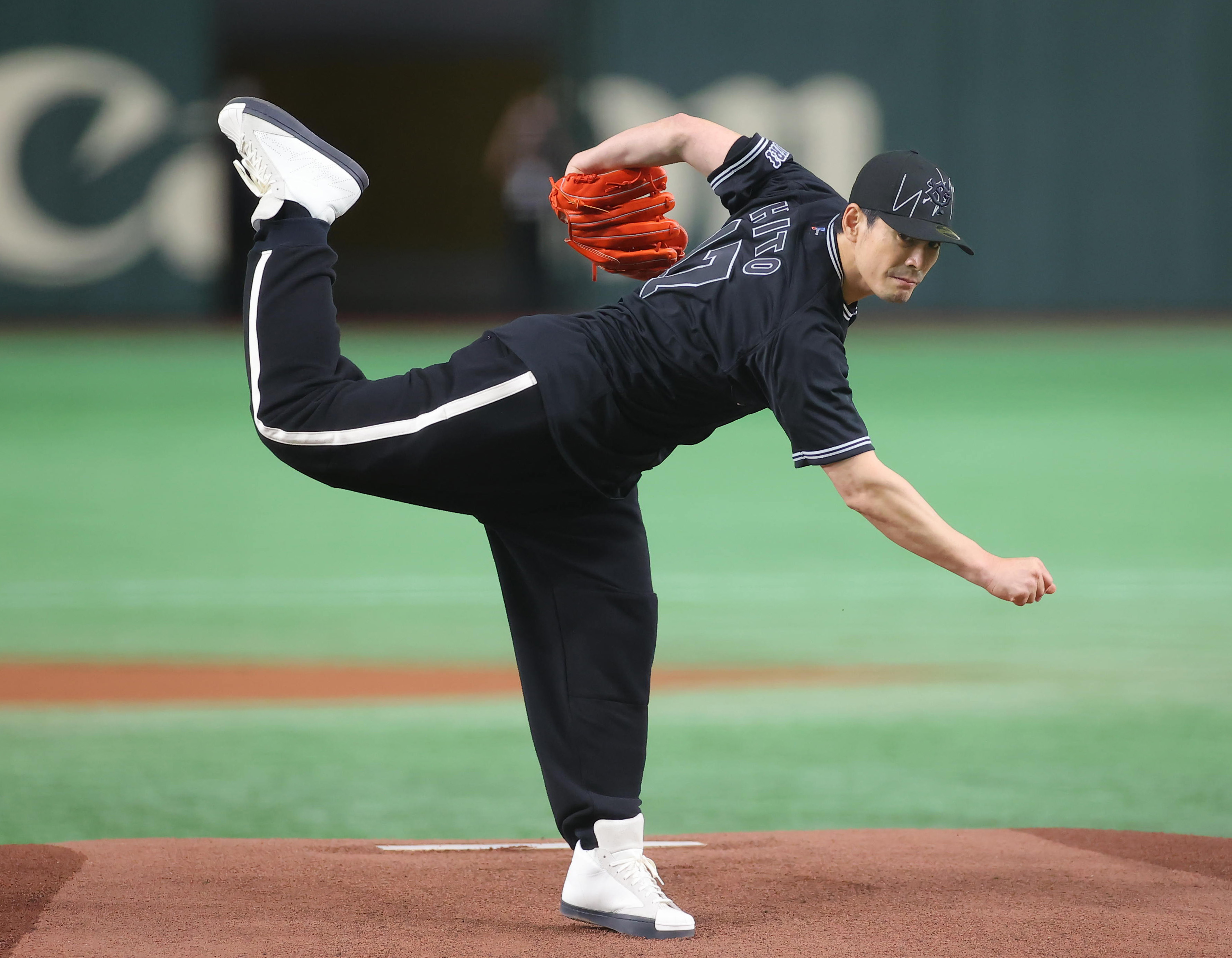 サイズ 大勢投手 GIANTS ×Yohji Yamamoto レプリカユニホームの ブラックユ