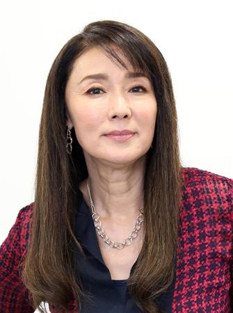 浅野ゆう子が昨年末に結婚していた お互いこの年齢で とも思いましたが サンスポ