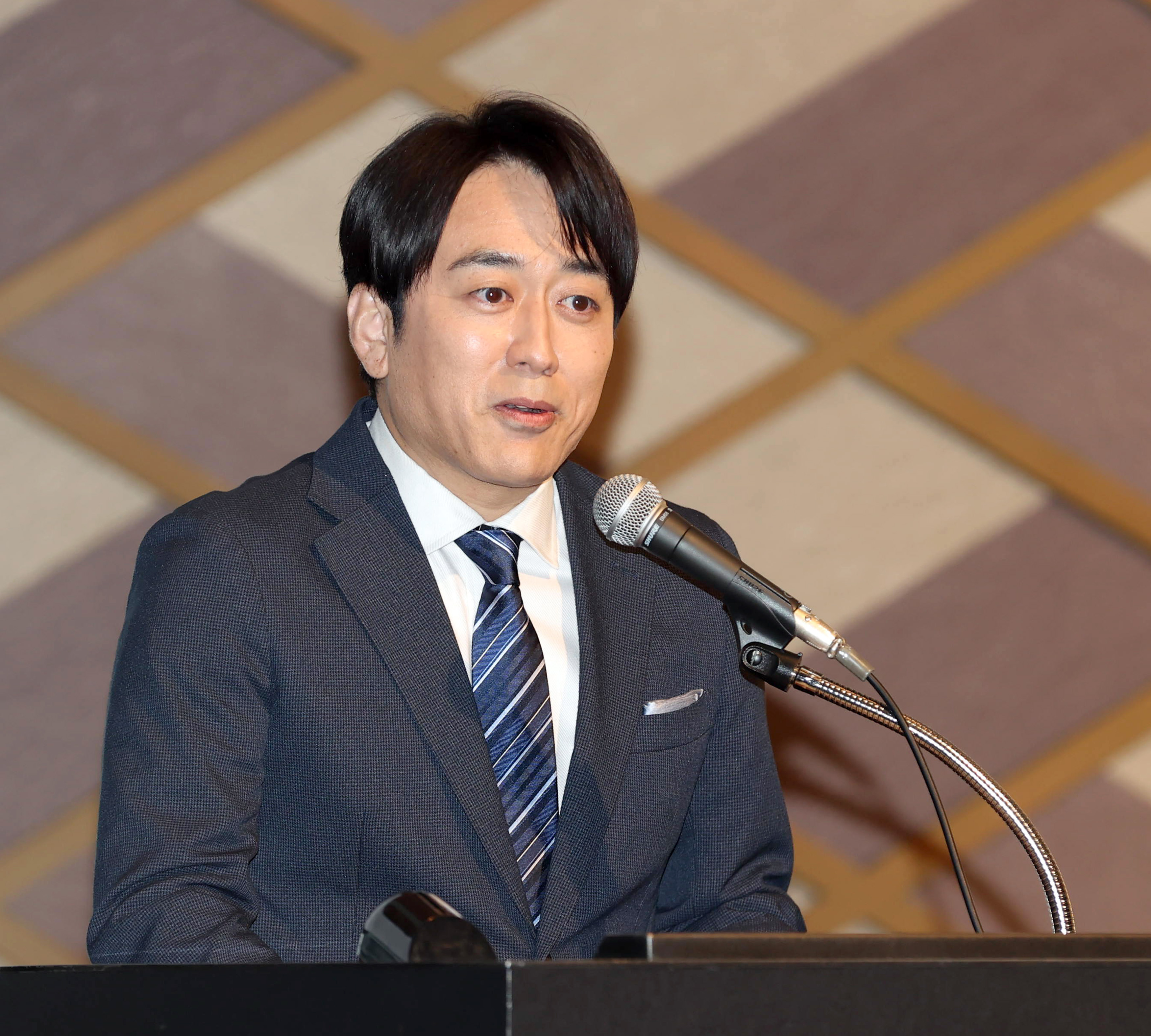 安住 紳一郎 結婚