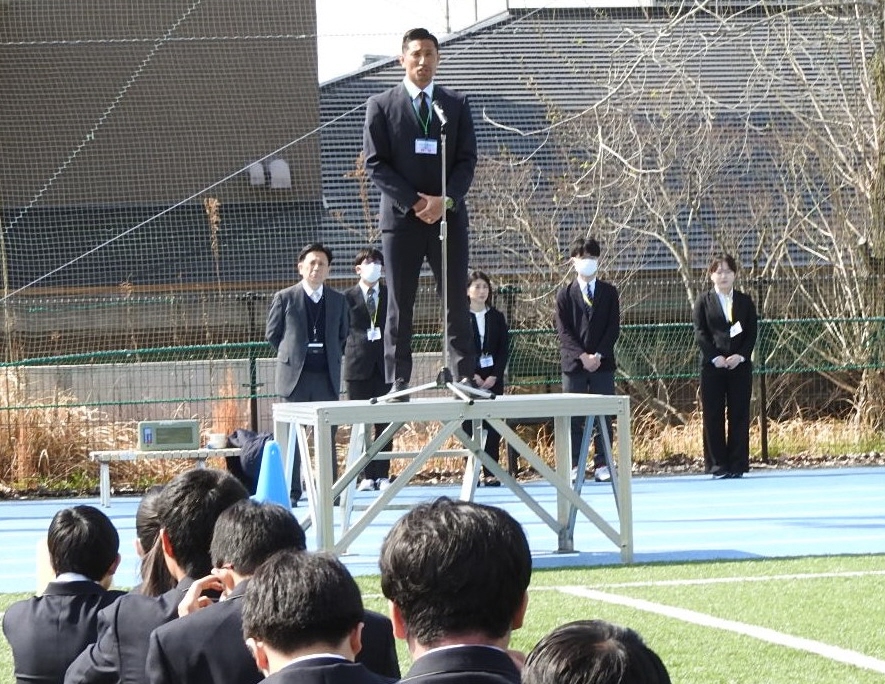 元日本代表SH内田啓介氏が京都工学院高教師として始業式に出席「身が