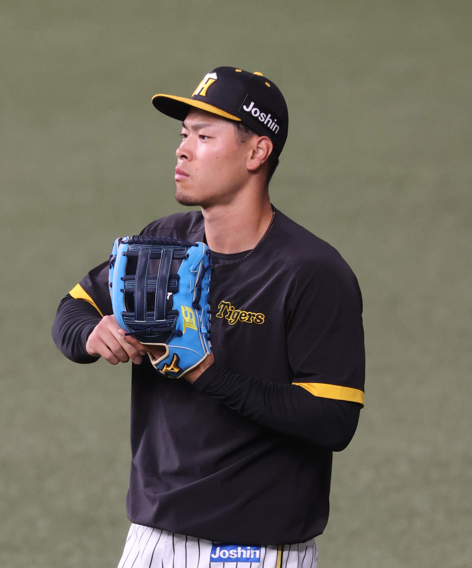 佐藤輝明グローブ 前っちょ ミズノプロ 軟式 内野手用 佐藤輝明モデル