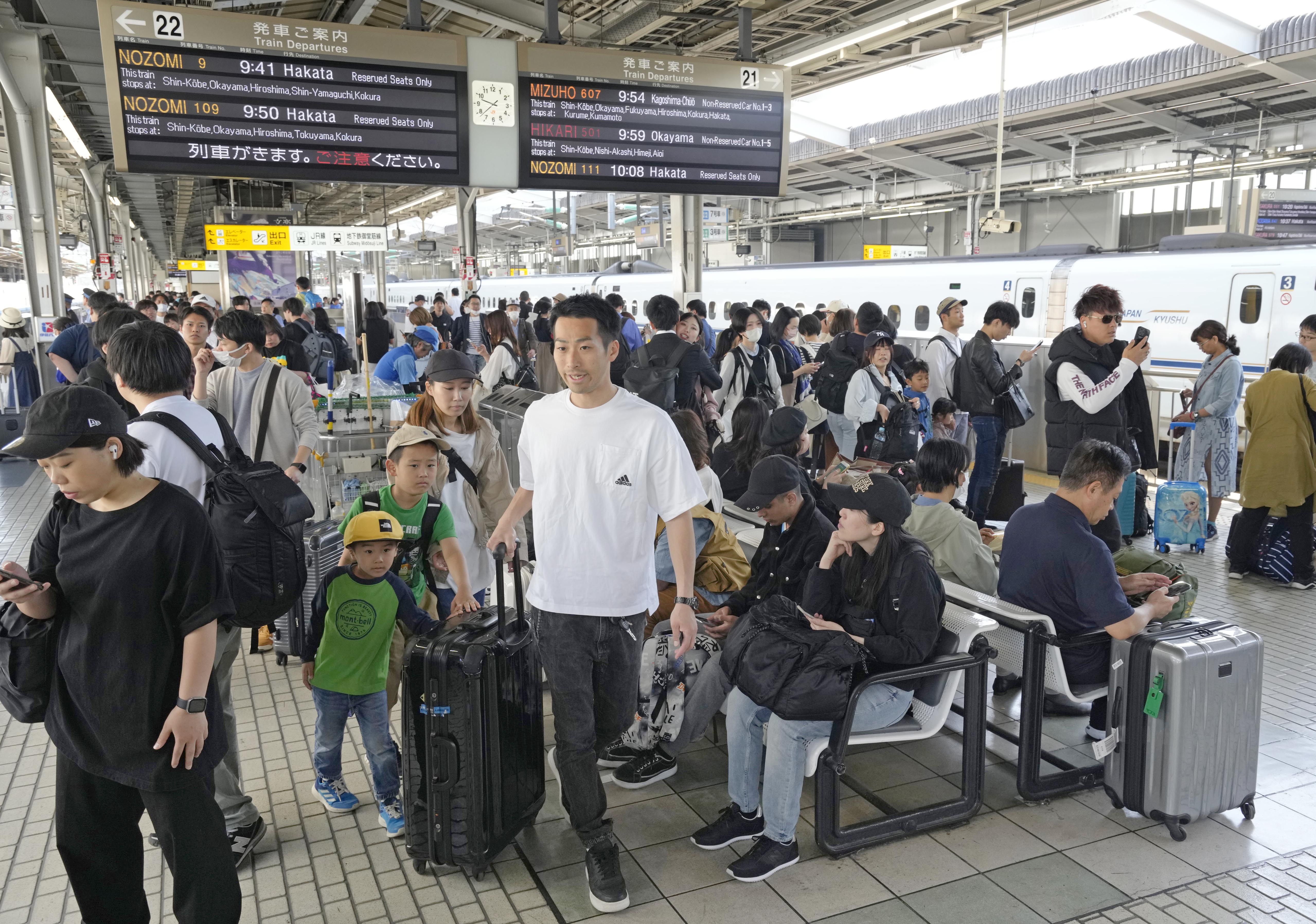 BBQ楽しみ」GW後半の混雑ピーク 新幹線ほぼ満席、高速道路も渋滞
